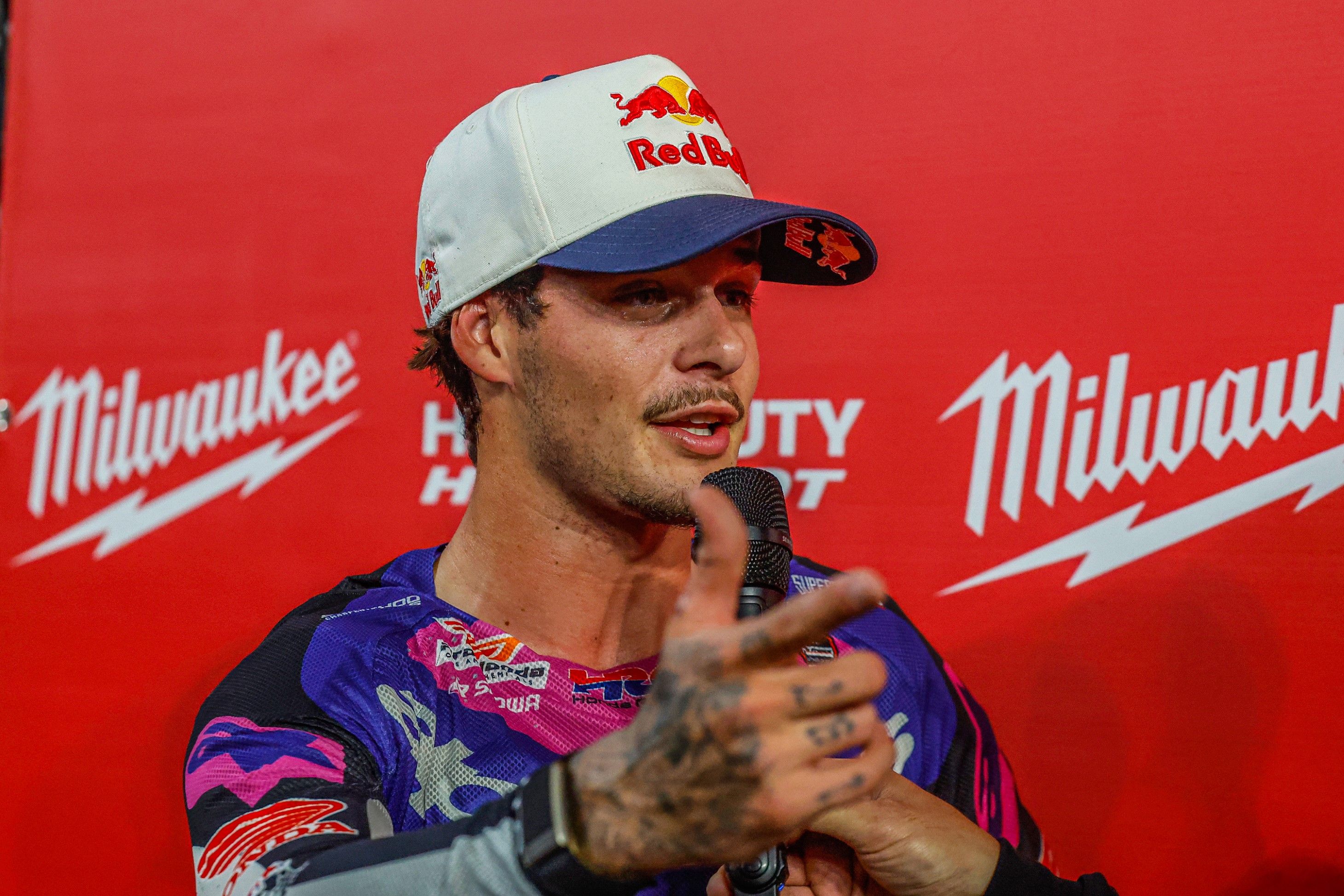 LAWRENCE JETT SX PARIS PH 9943 (Grande)