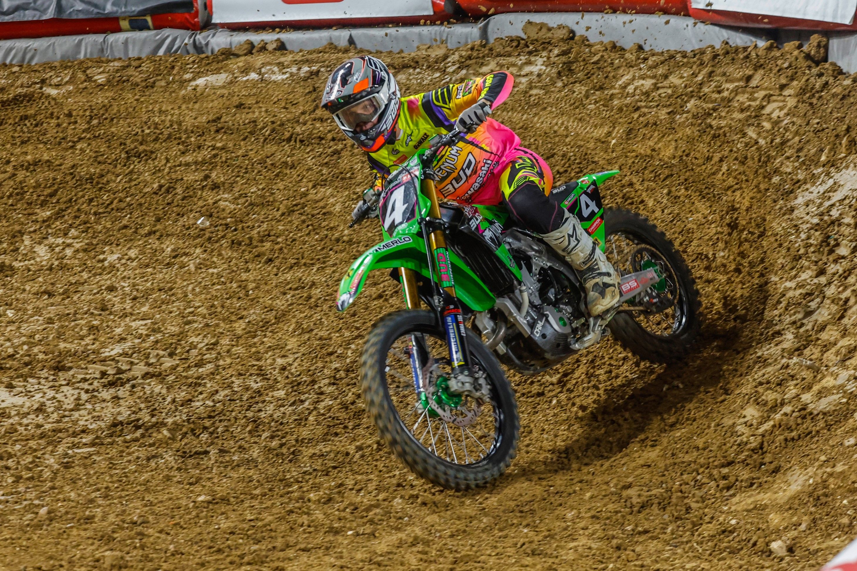 CLOUT SX PARIS PH 9769 (Grande)