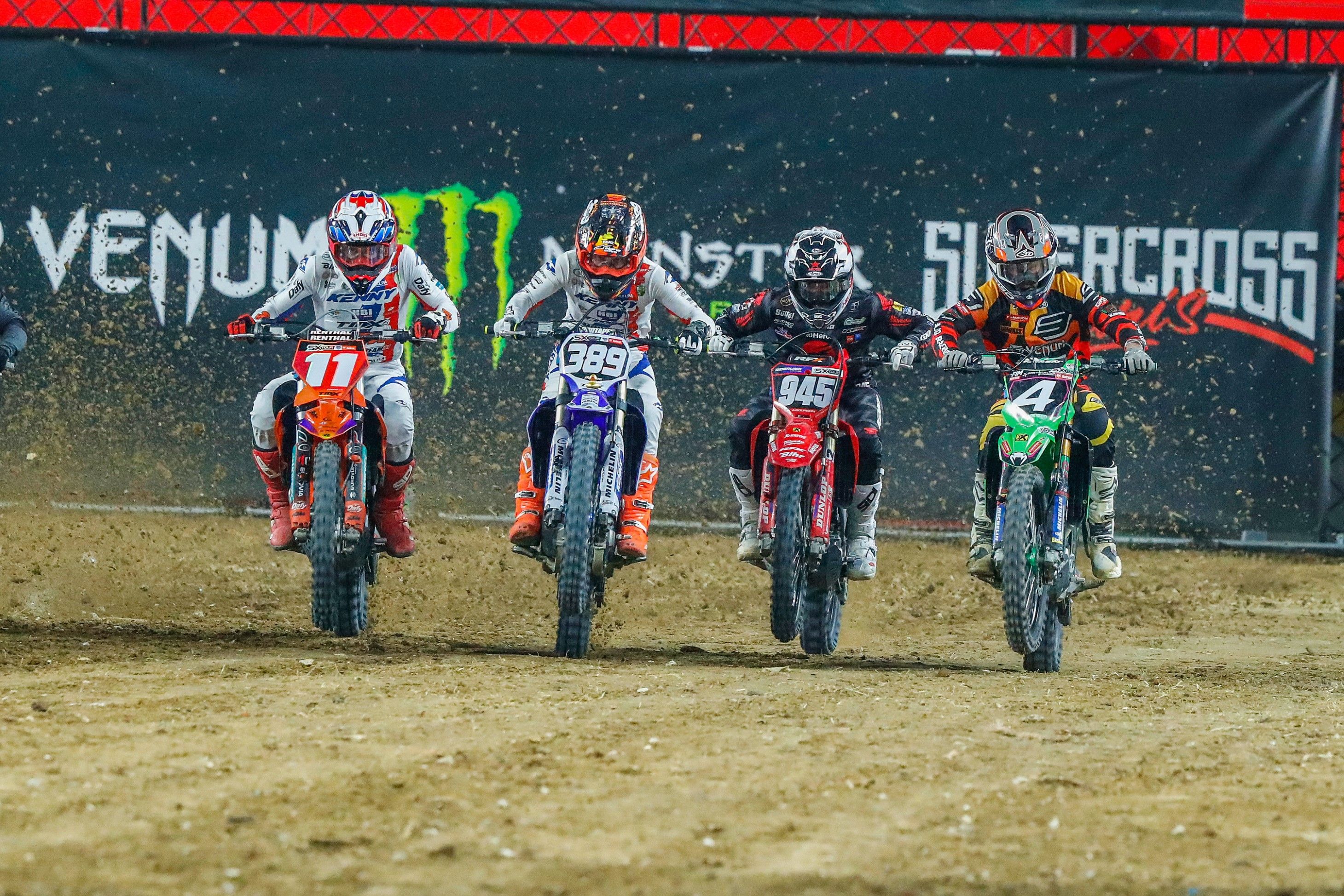 SX2 SX PARIS PH 0864 (Grande)