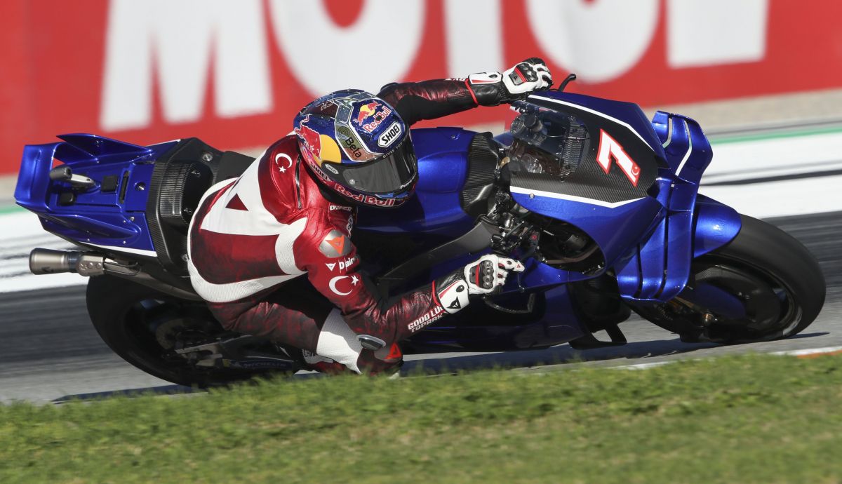 Toprak Razgatlioglu 4, test Valencia MotoGP 2026