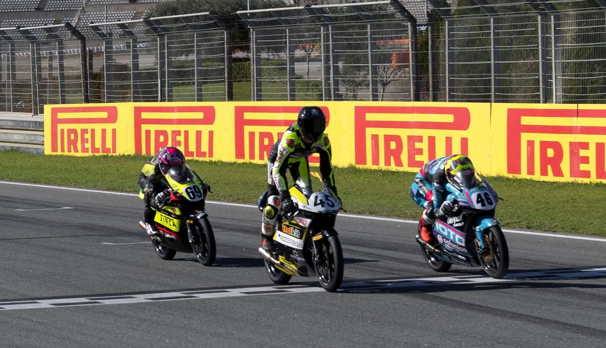 Álex Longarela se impone ante Álvaro Lucas y Fernando Bujosa