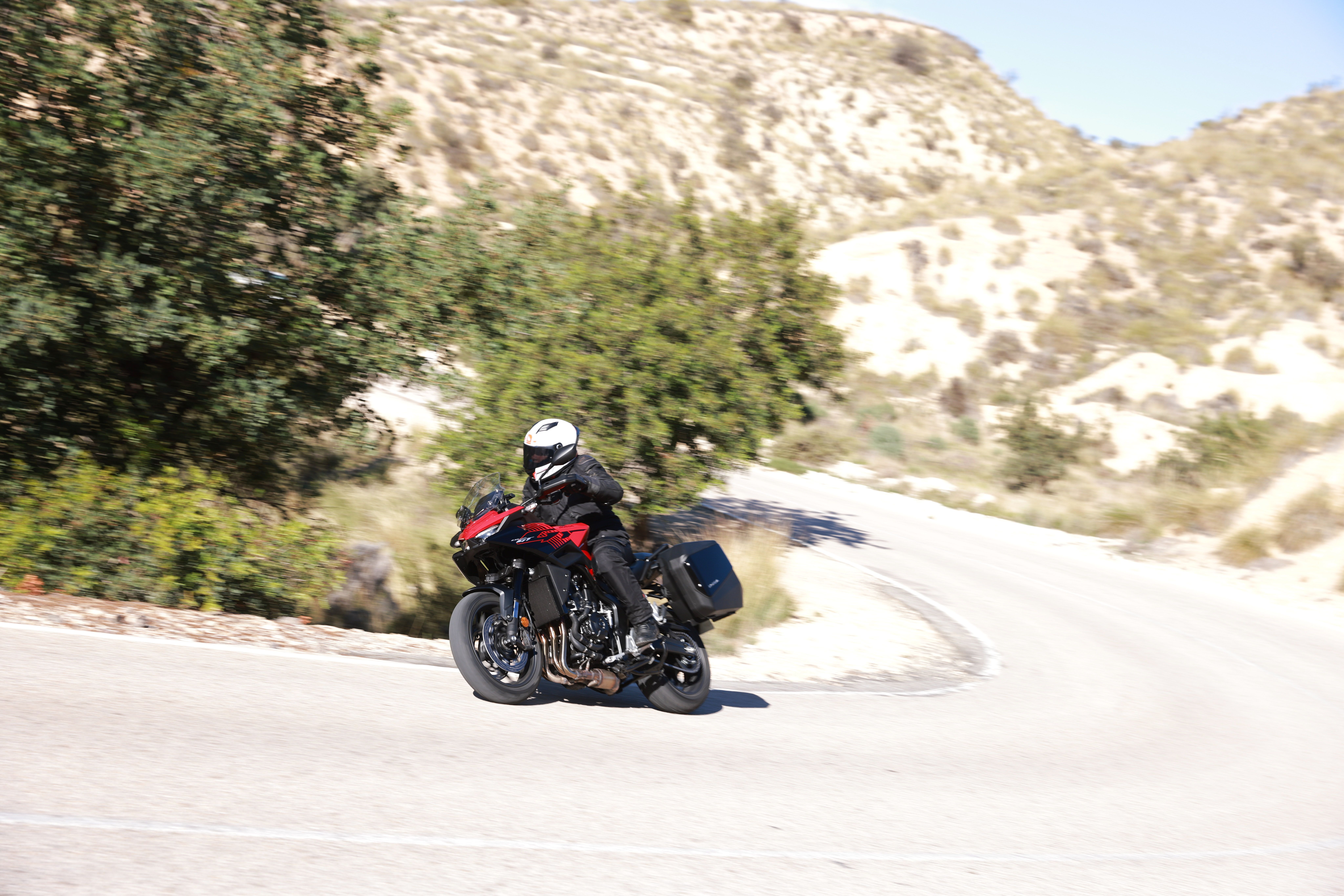 Honda CB1000GT accion (11)