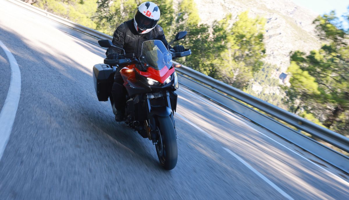 Honda CB1000GT accion (14)