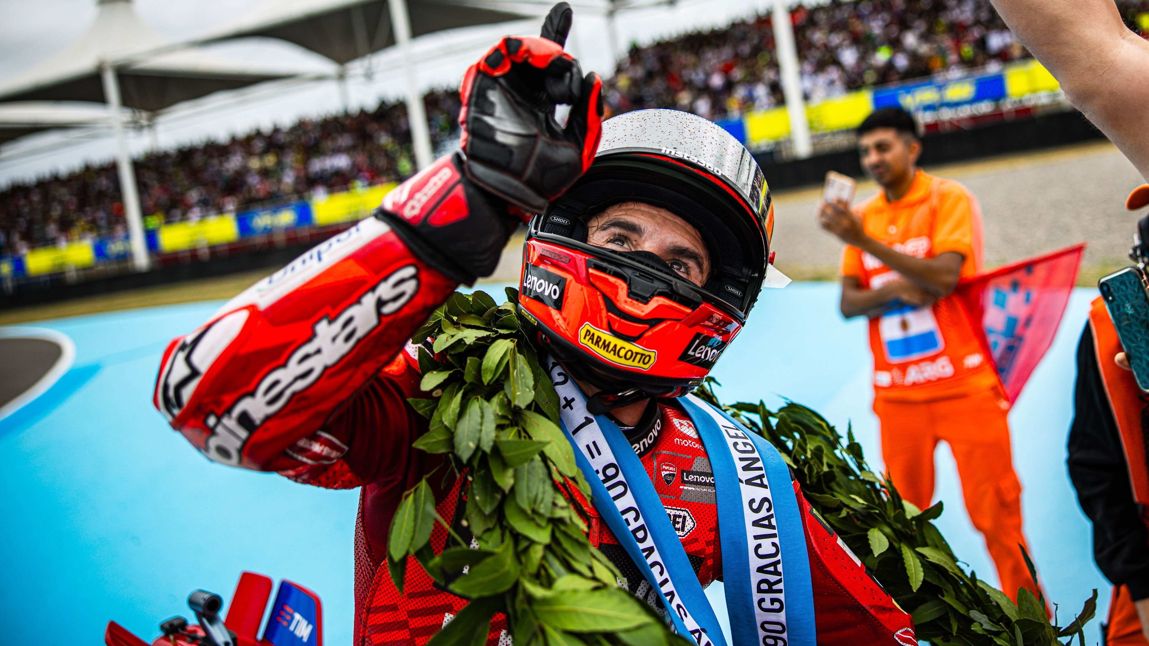 Marc Márquez dedicó a Ángel Nieto su victoria 90 en Argentina