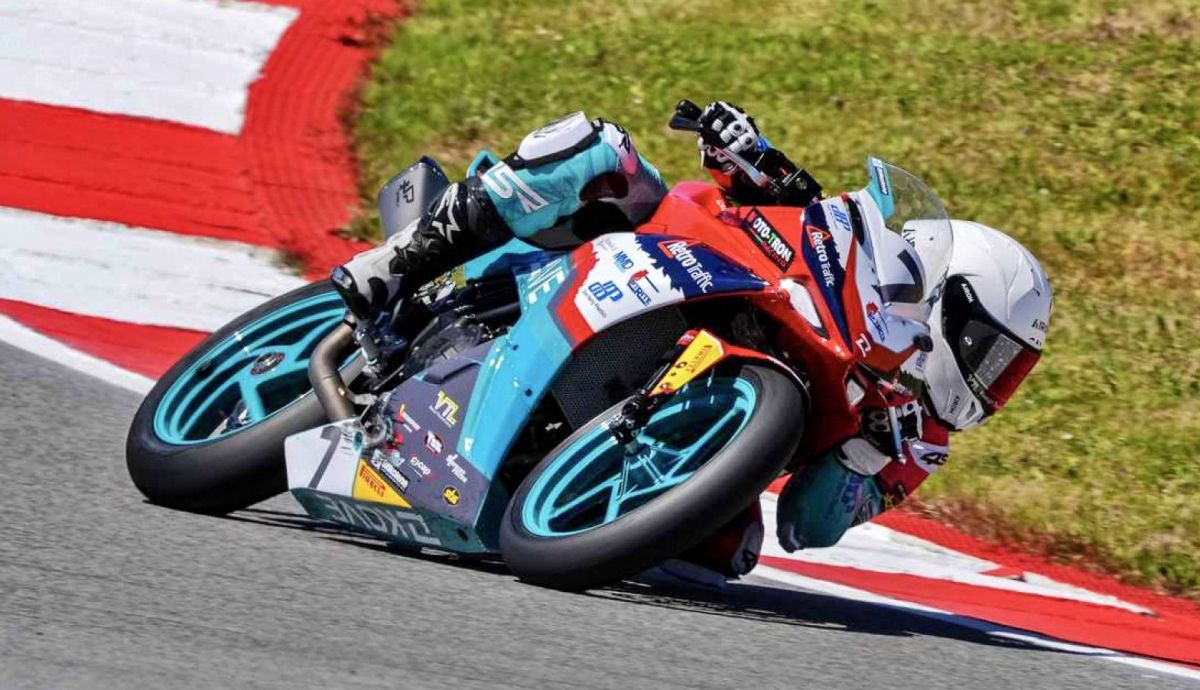 Beñat Fernández ha logradó con Kove el último título mundial de Supersport 300