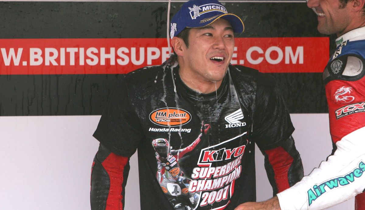 Ryuichi Kiyonari celebra el título del BSB 2007