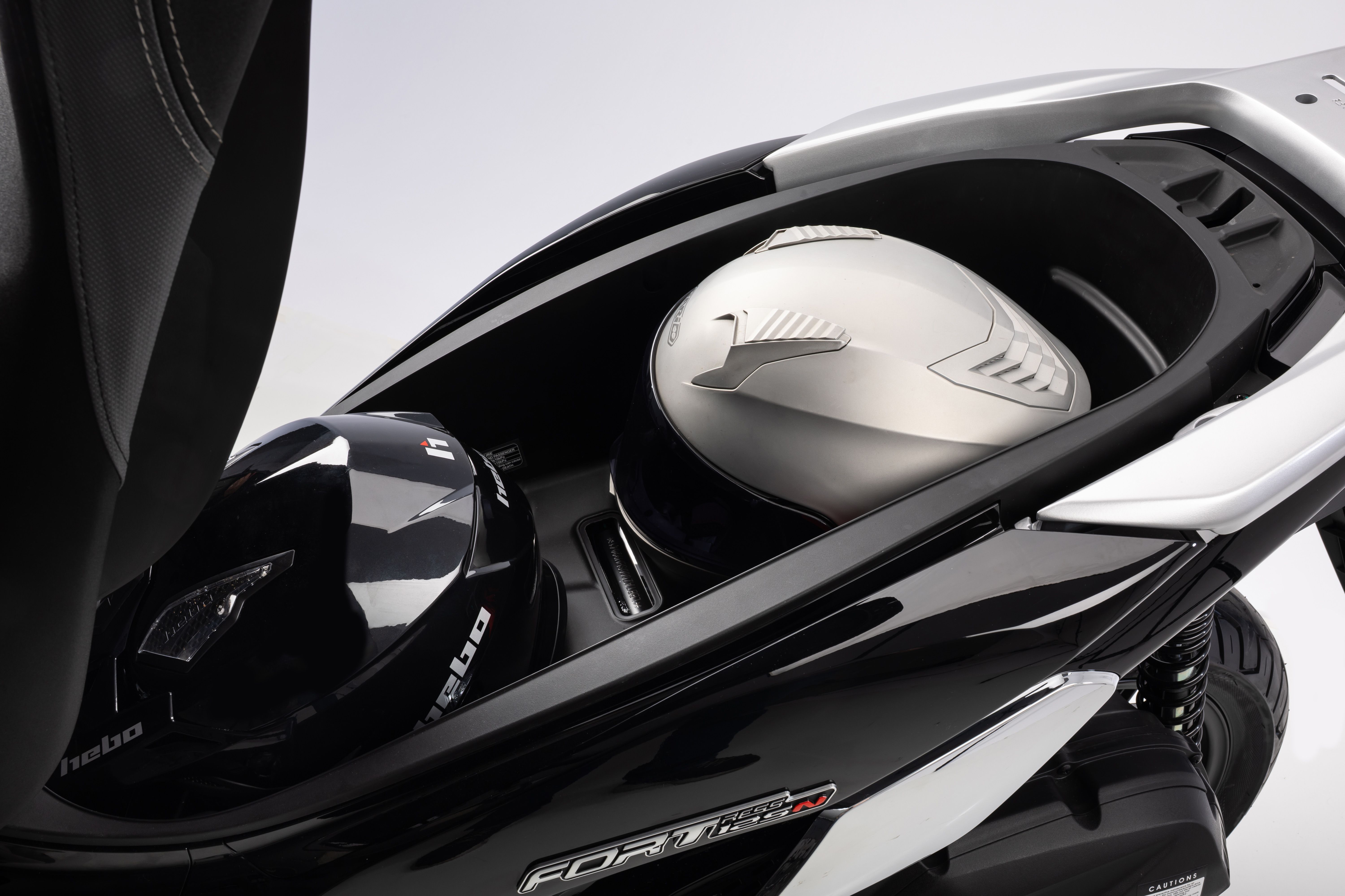 QJ Motor fort 125N detalle (9)