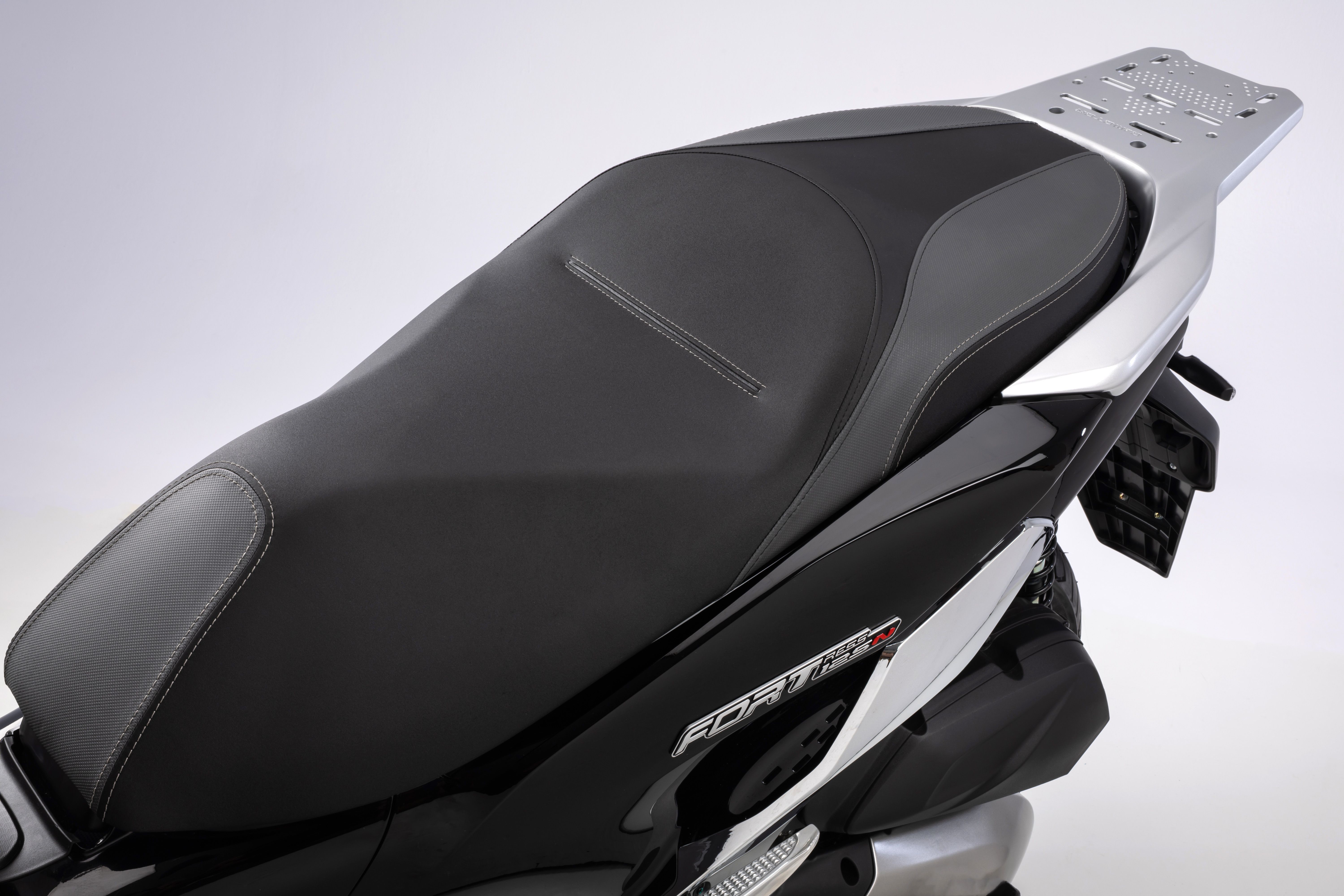 QJ Motor fort 125N detalle (10)