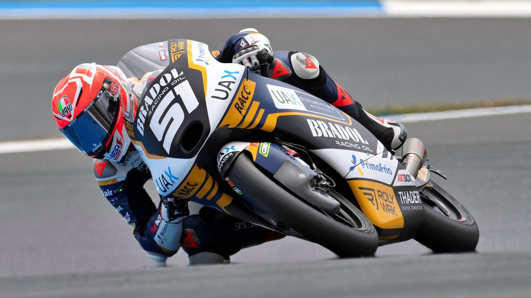 Brian Uriarte dominó el Mundial de JuniorGP e hizo doblete con la MotoGP Rookies Cup