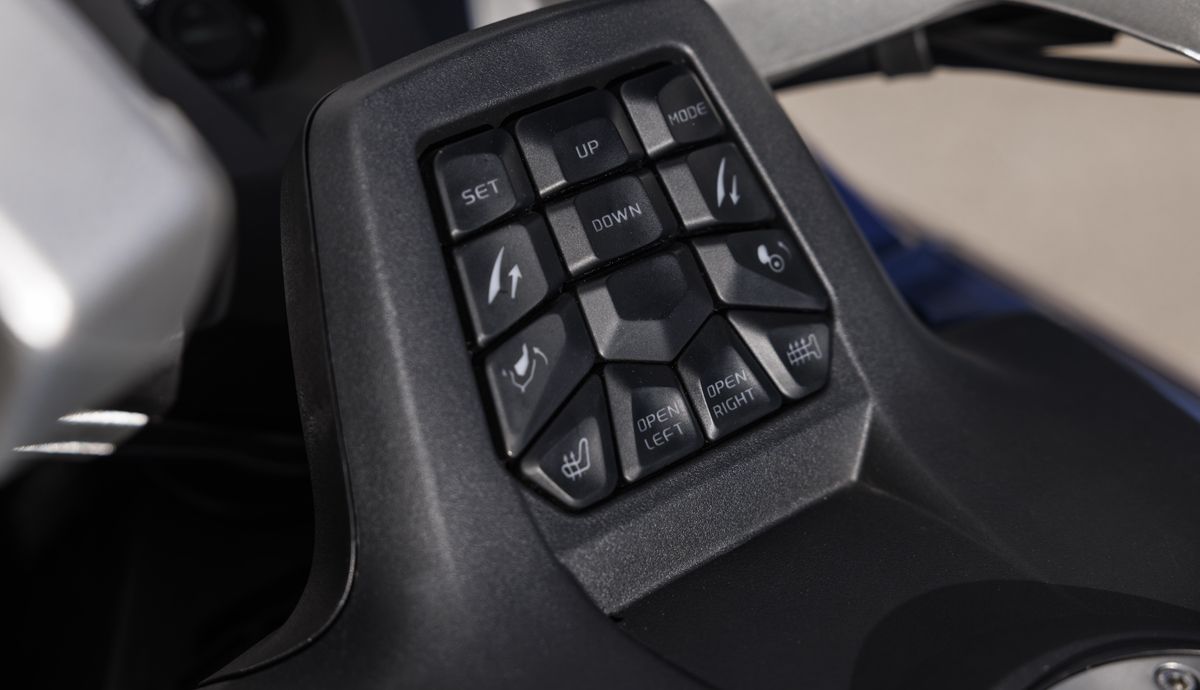 vMITT GT K 2025 Detalles (14)