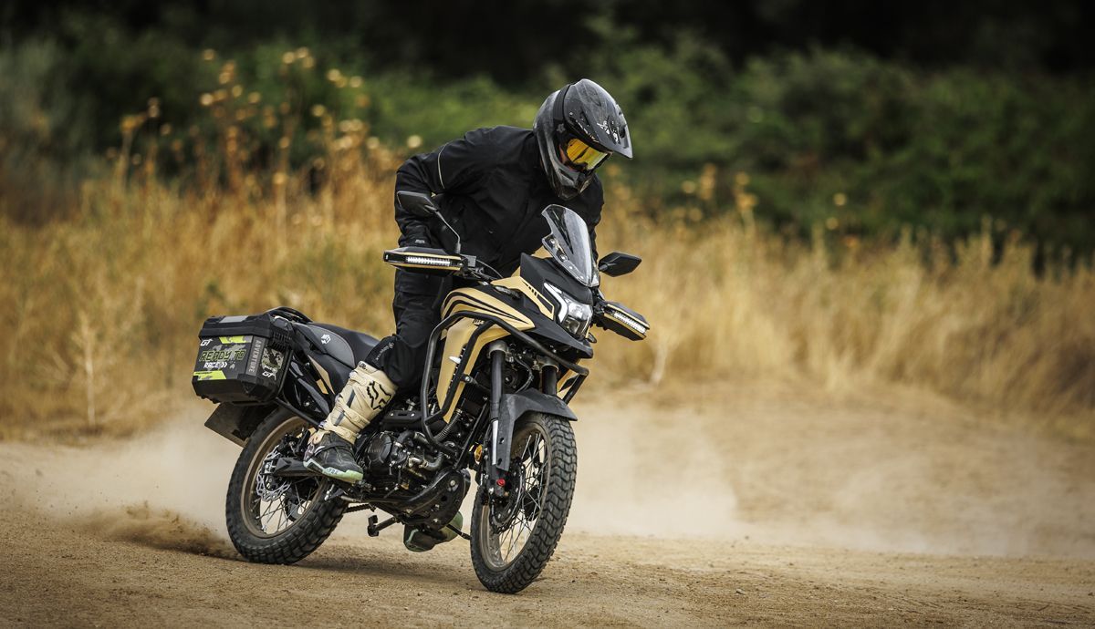 MITT Desert 125 accion (23)