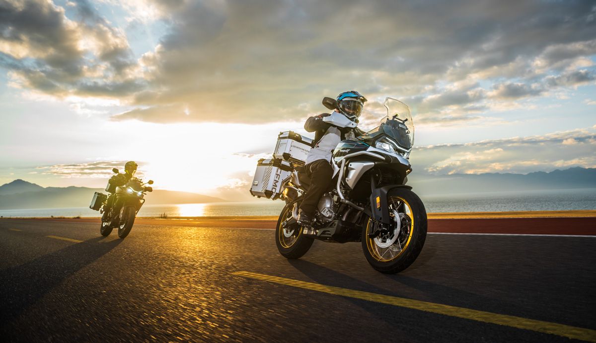 CFMoto 700MT onroad (12)