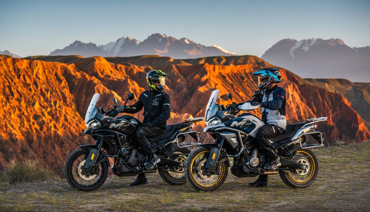 CFmoto 700MT static (4)