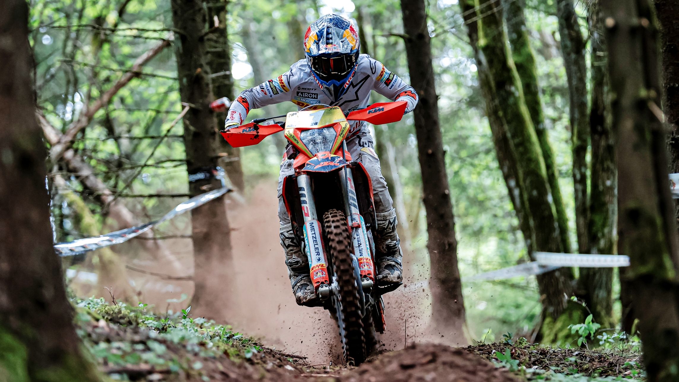 Josep Garcia ha revalidado los títulos mundiales de EnduroGP y Enduro E1 en 2025