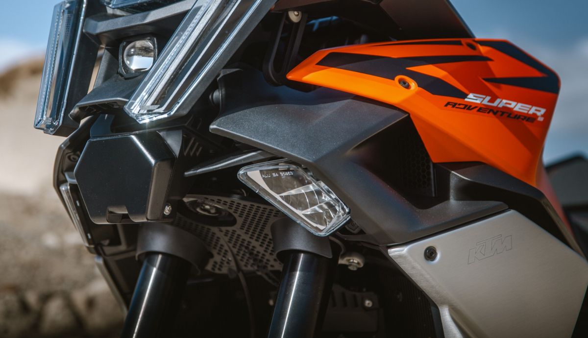 MY26 KTM1390SADVSEVO Preshooting 24 (Grande)