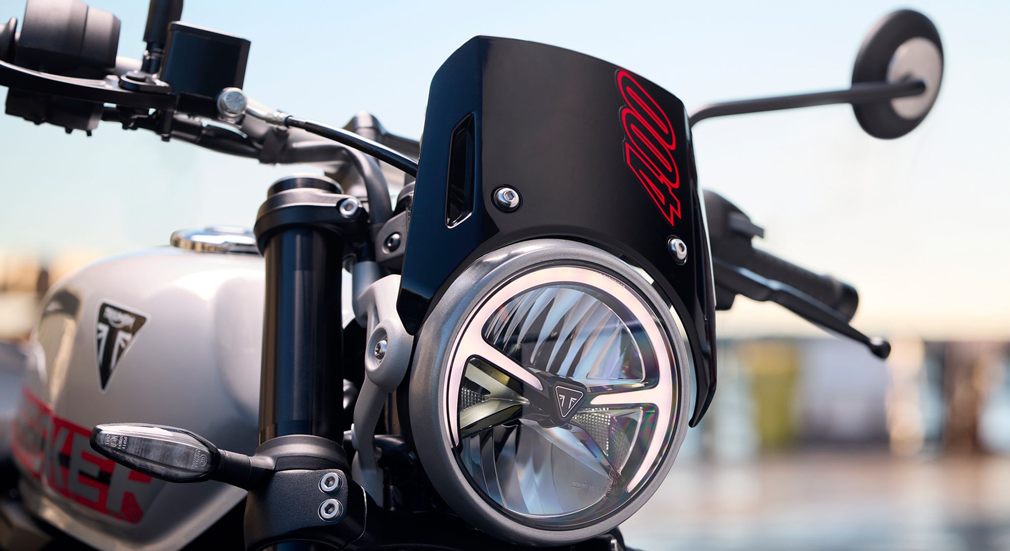 Triumph Tracker 400 2026