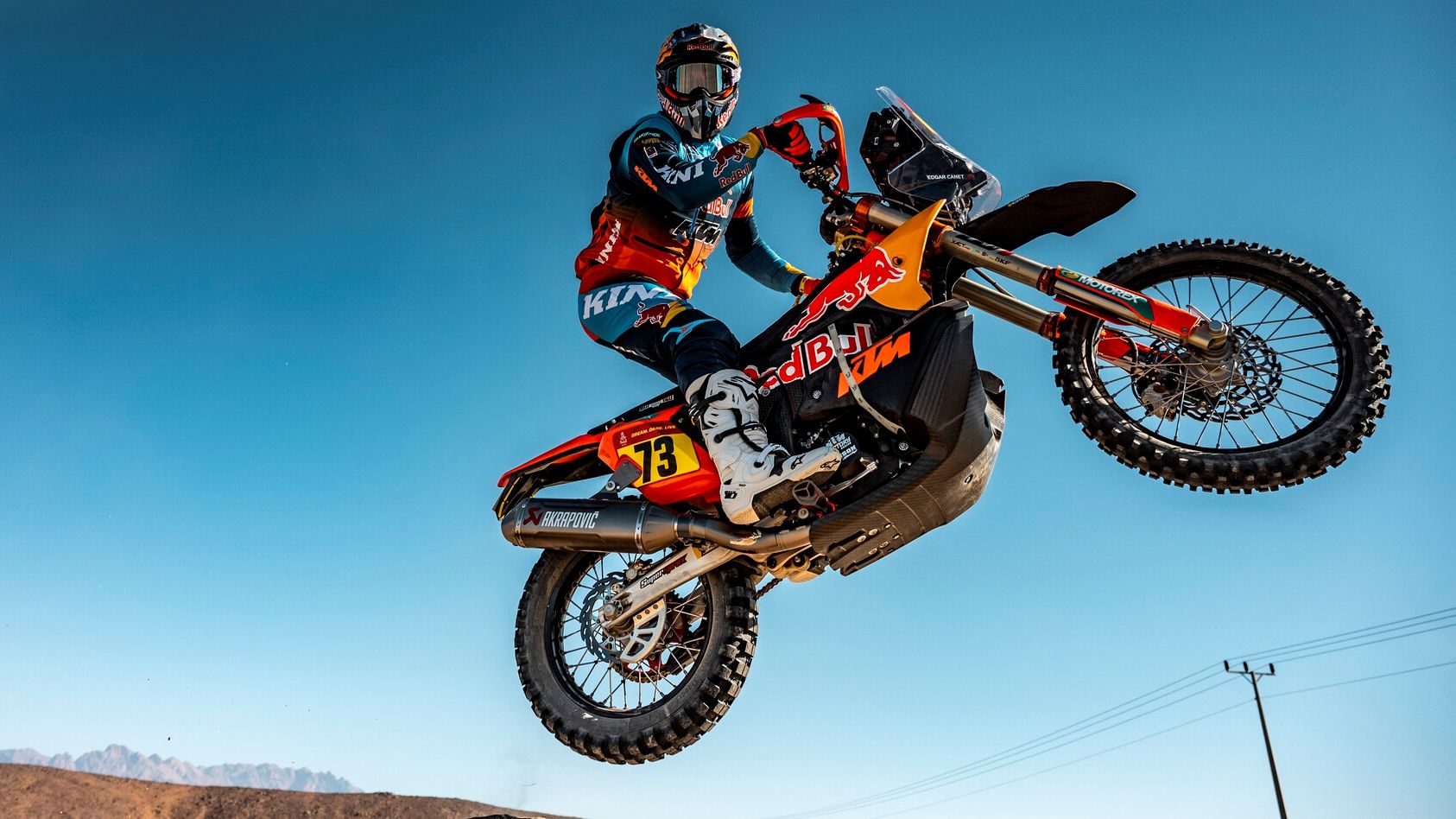 Edgar Canet ha ganado el prólogo del Dakar 2026 y es el más joven de la historia en lograr una victoria de etapa en motos (Foto: KTM / Edo Bauer)