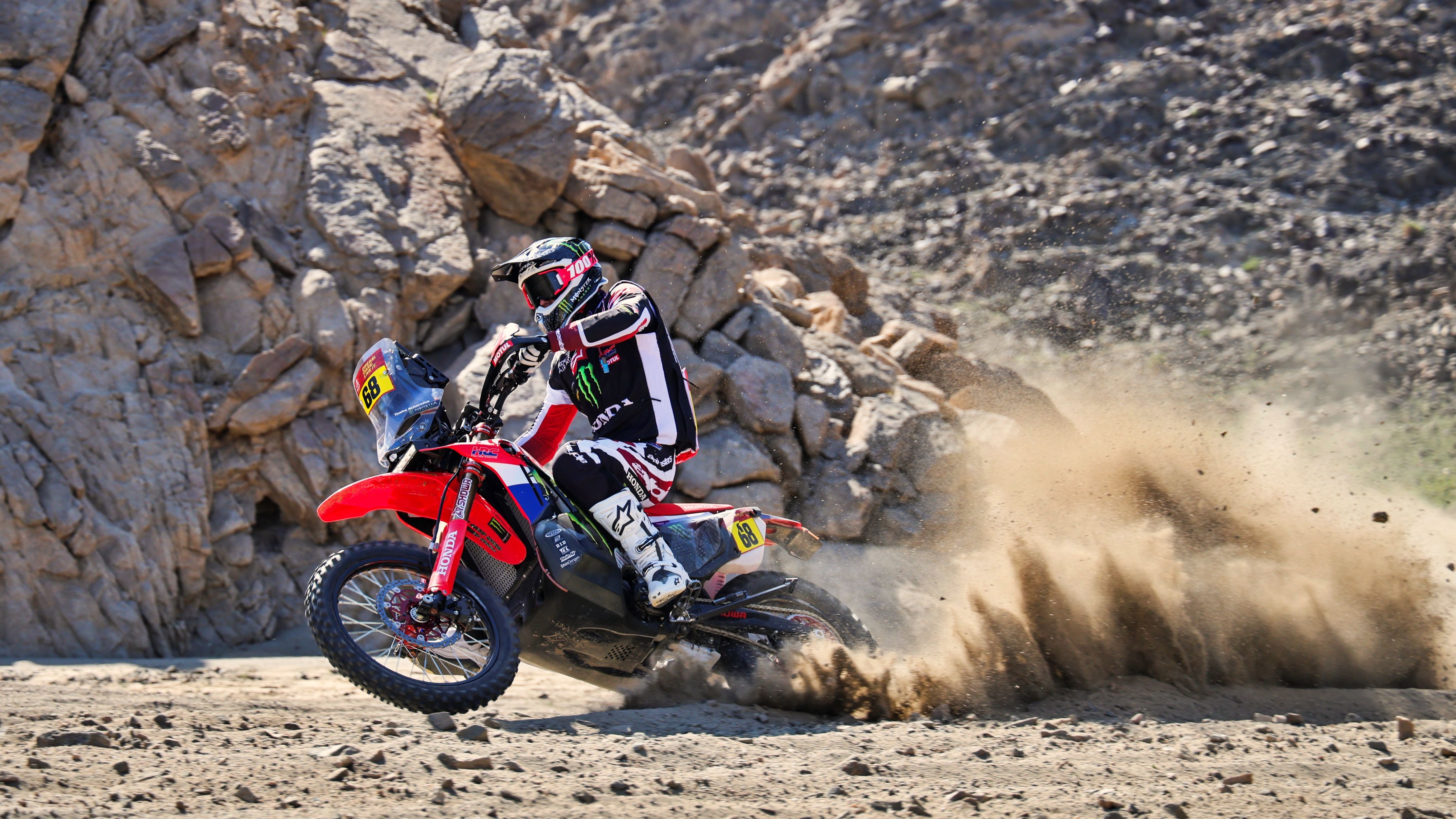 Tosha Schareina ha logrado en la etapa 3 su primer triunfo en este Dakar 2026