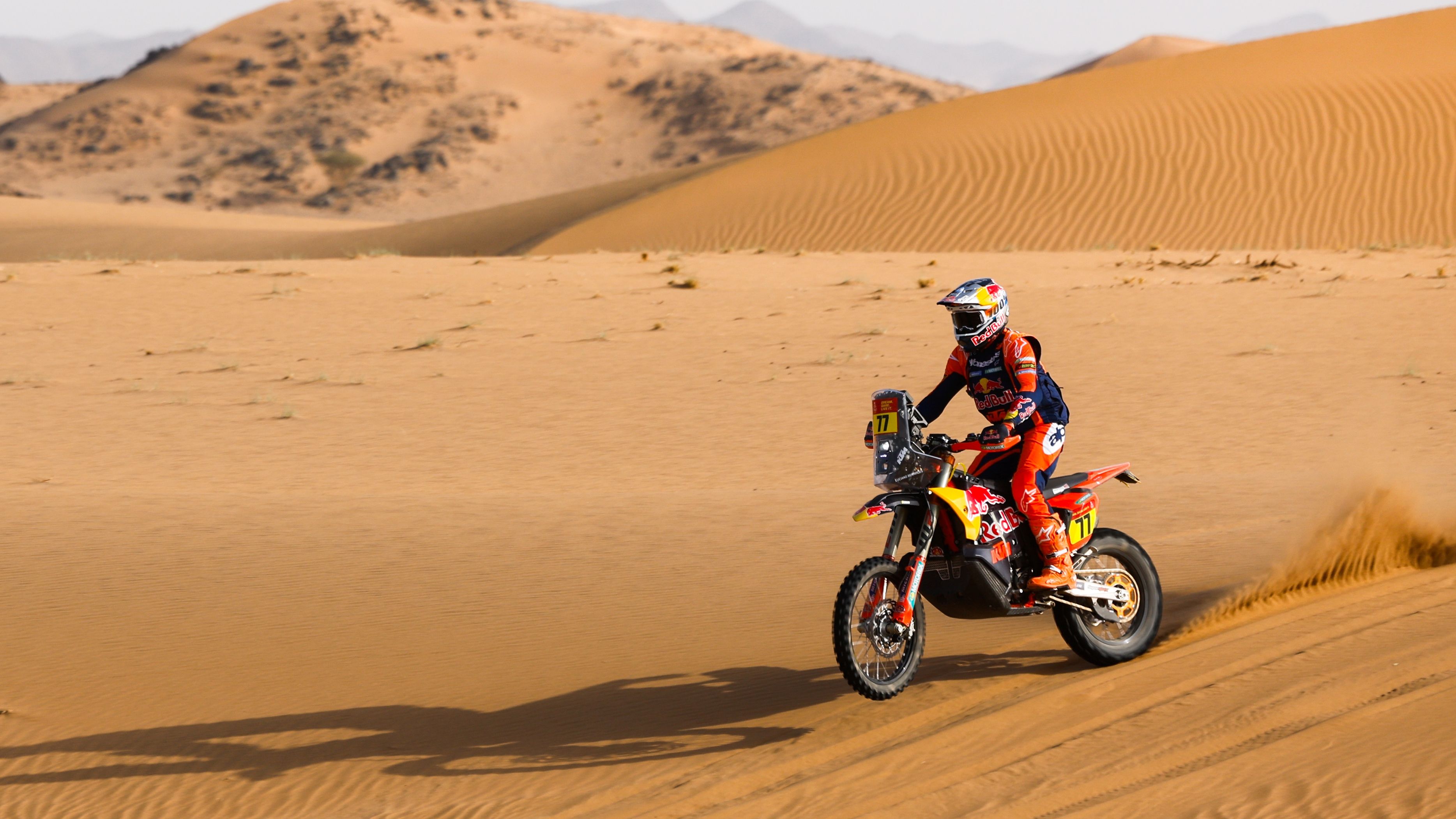 Luciano Benavides se pone líder del Dakar 2026 tras lograr su segundo triunfo seguido en la etapa 8