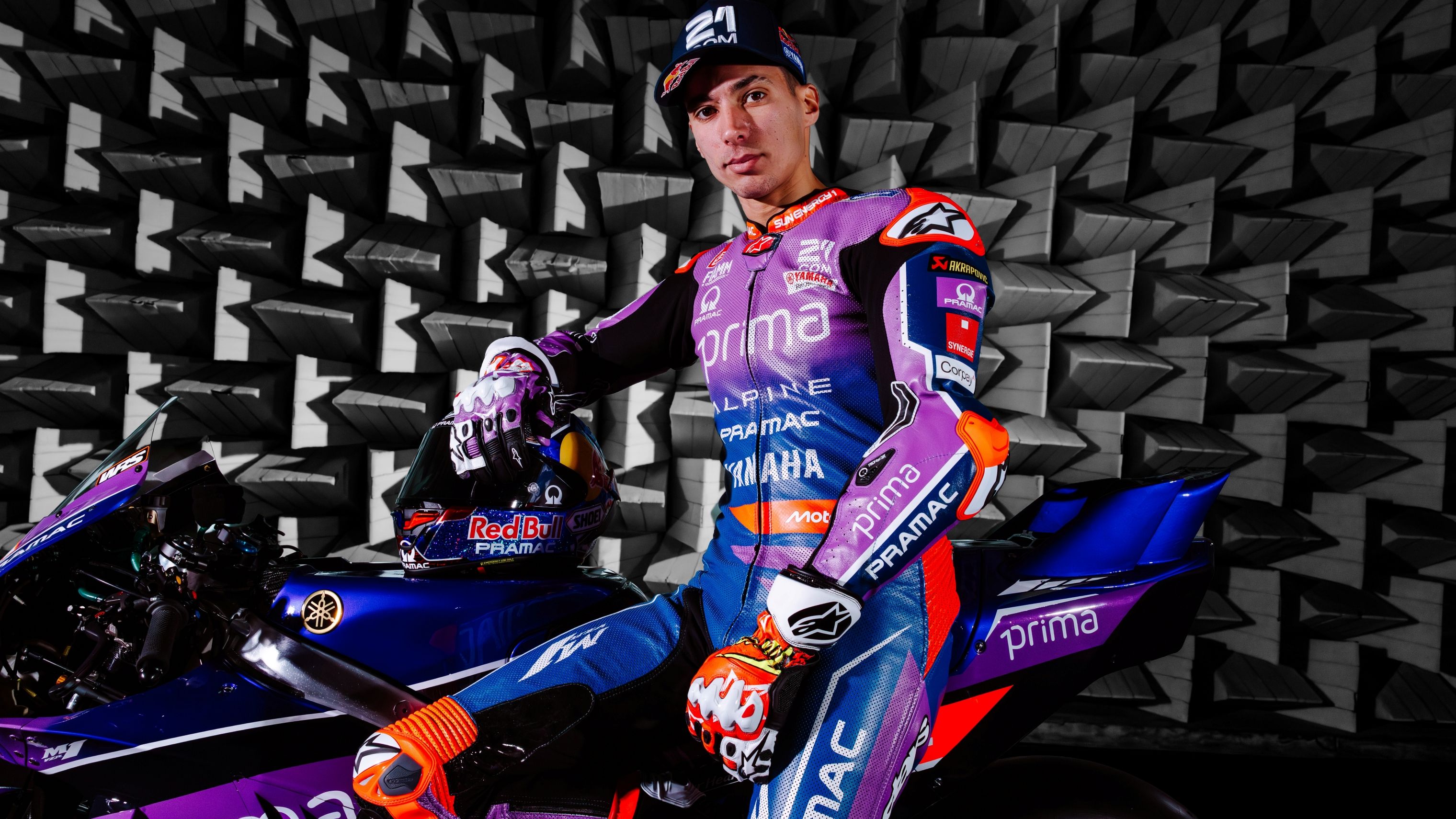 Yamaha YZR M1 Prima Pramac MotoGP 2026 Jack Miller Toprak Razgatlioglu 15