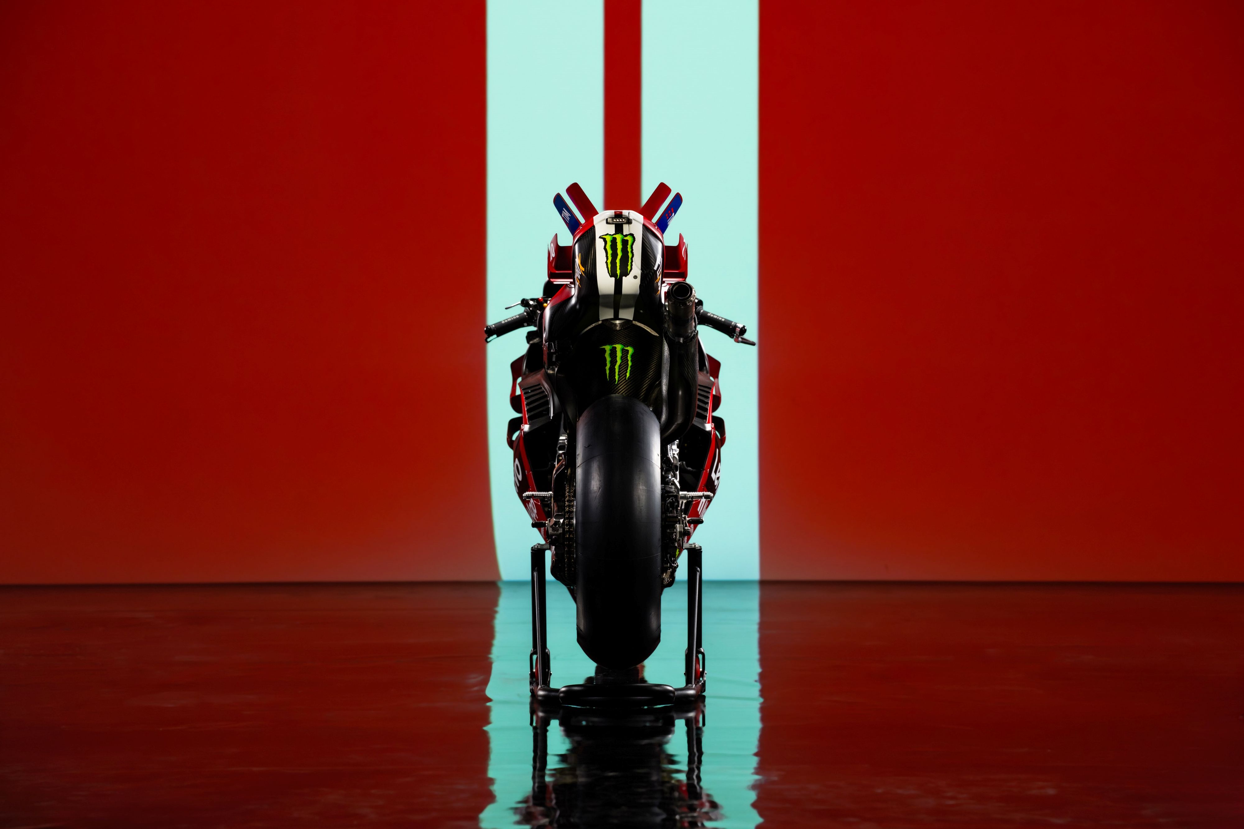 Ducati Desmosedici GP26 Lenovo MotoGP 2026 Marc Márquez Pecco Bagnaia 36