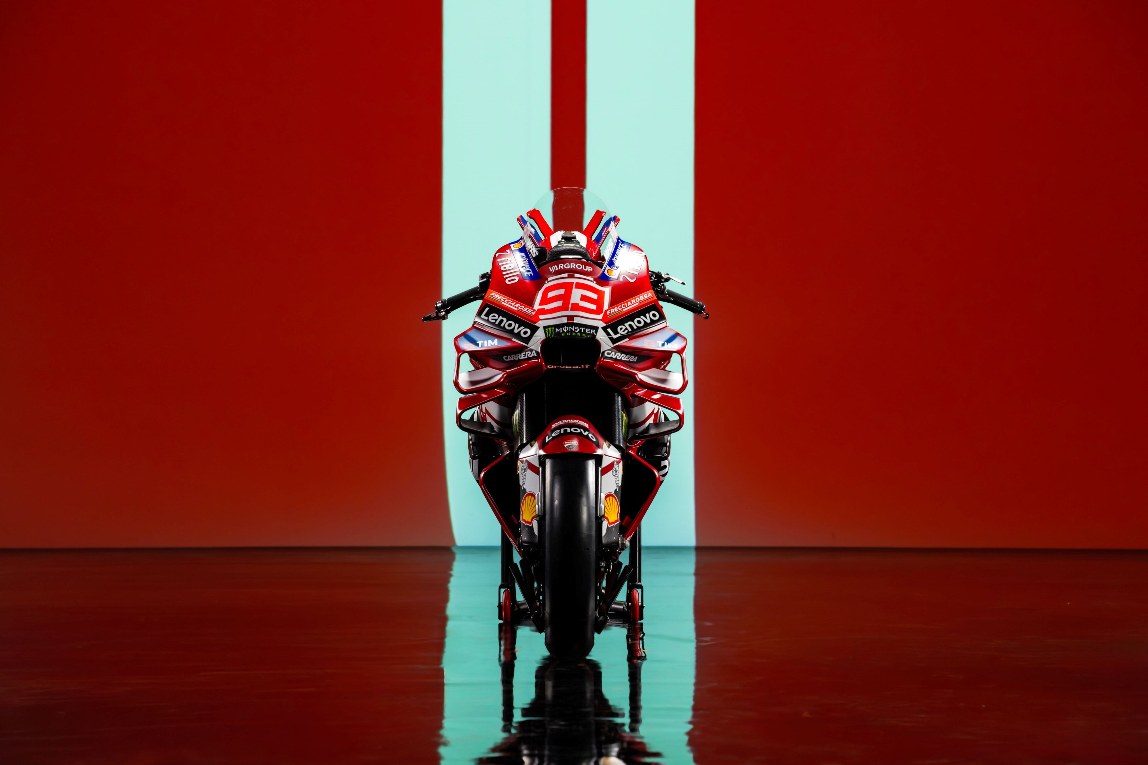 Ducati Desmosedici GP26 Lenovo MotoGP 2026 Marc Márquez Pecco Bagnaia 56