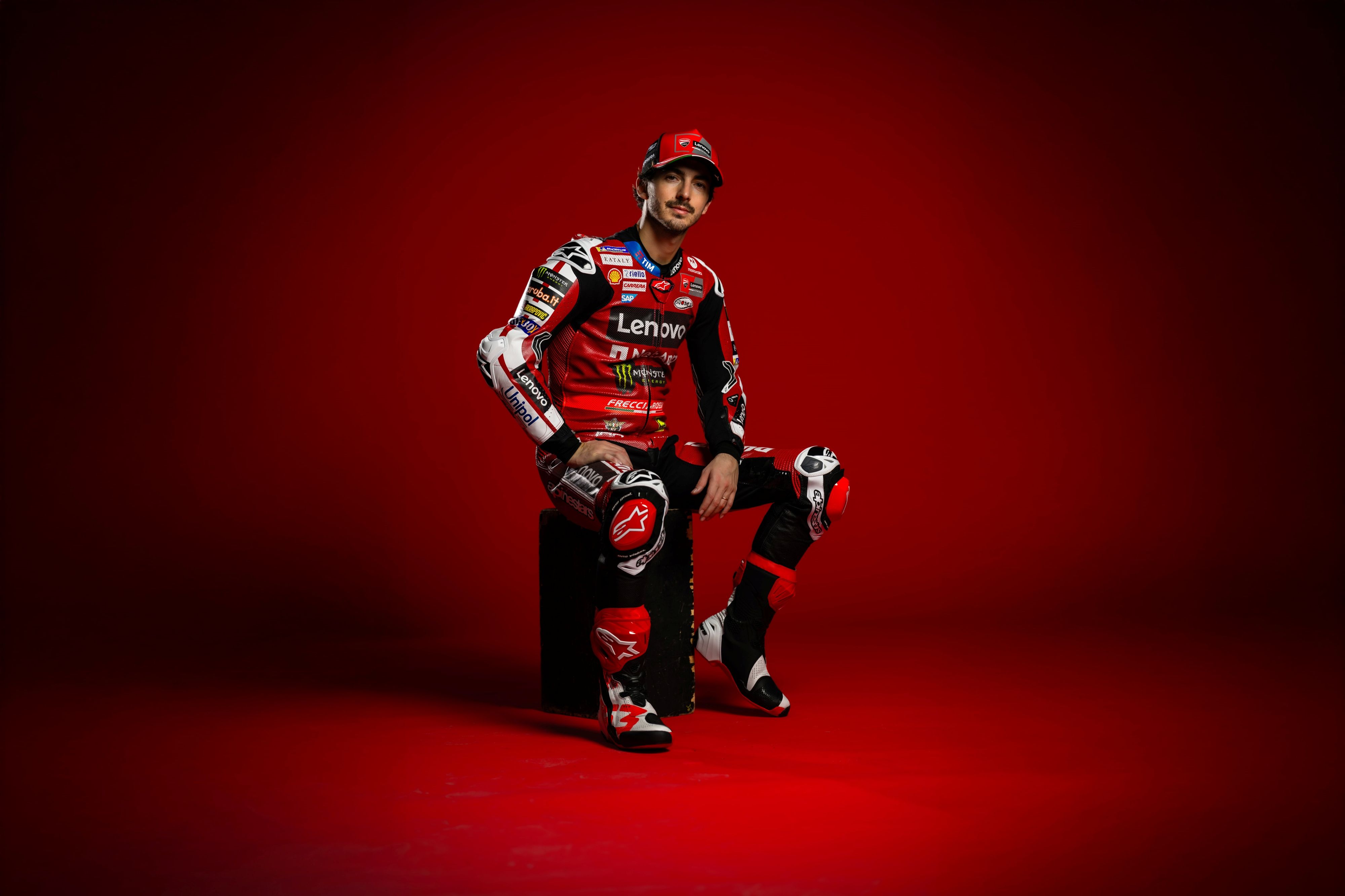 Ducati Desmosedici GP26 Lenovo MotoGP 2026 Marc Márquez Pecco Bagnaia 76