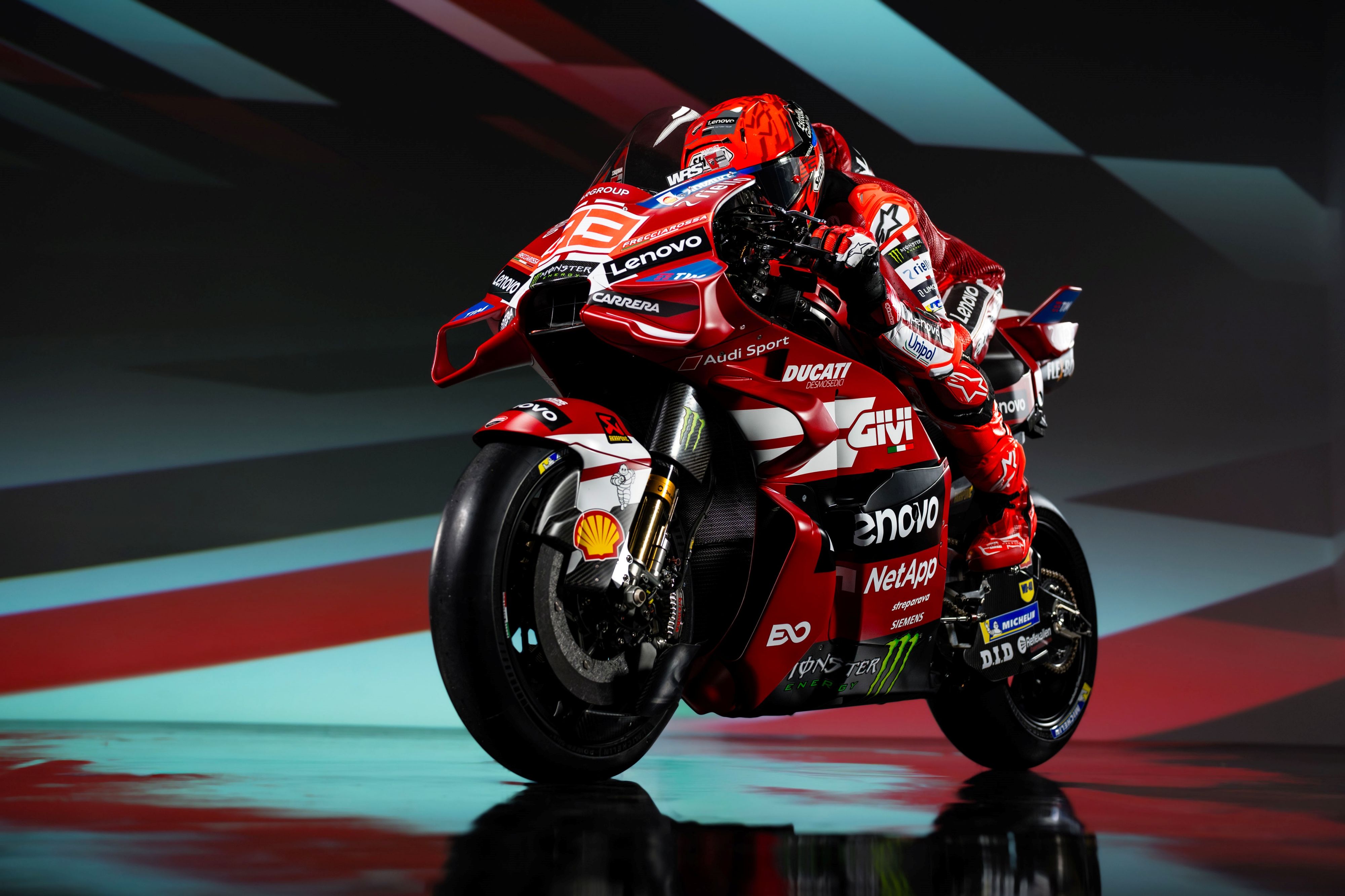 Ducati Desmosedici GP26 Lenovo MotoGP 2026 Marc Márquez Pecco Bagnaia 83