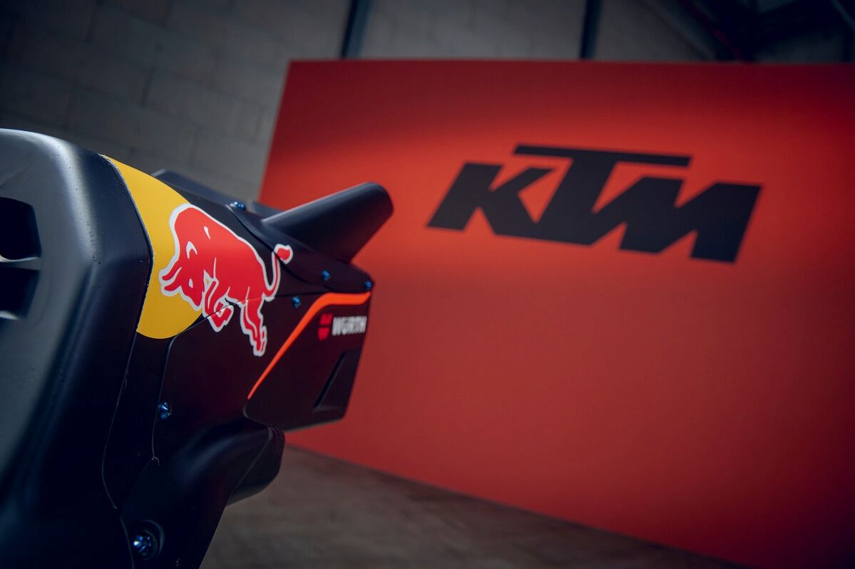 KTM RC16 Red Bull Factory Racing MotoGP 2026 Pedro Acosta Brad Binder 09