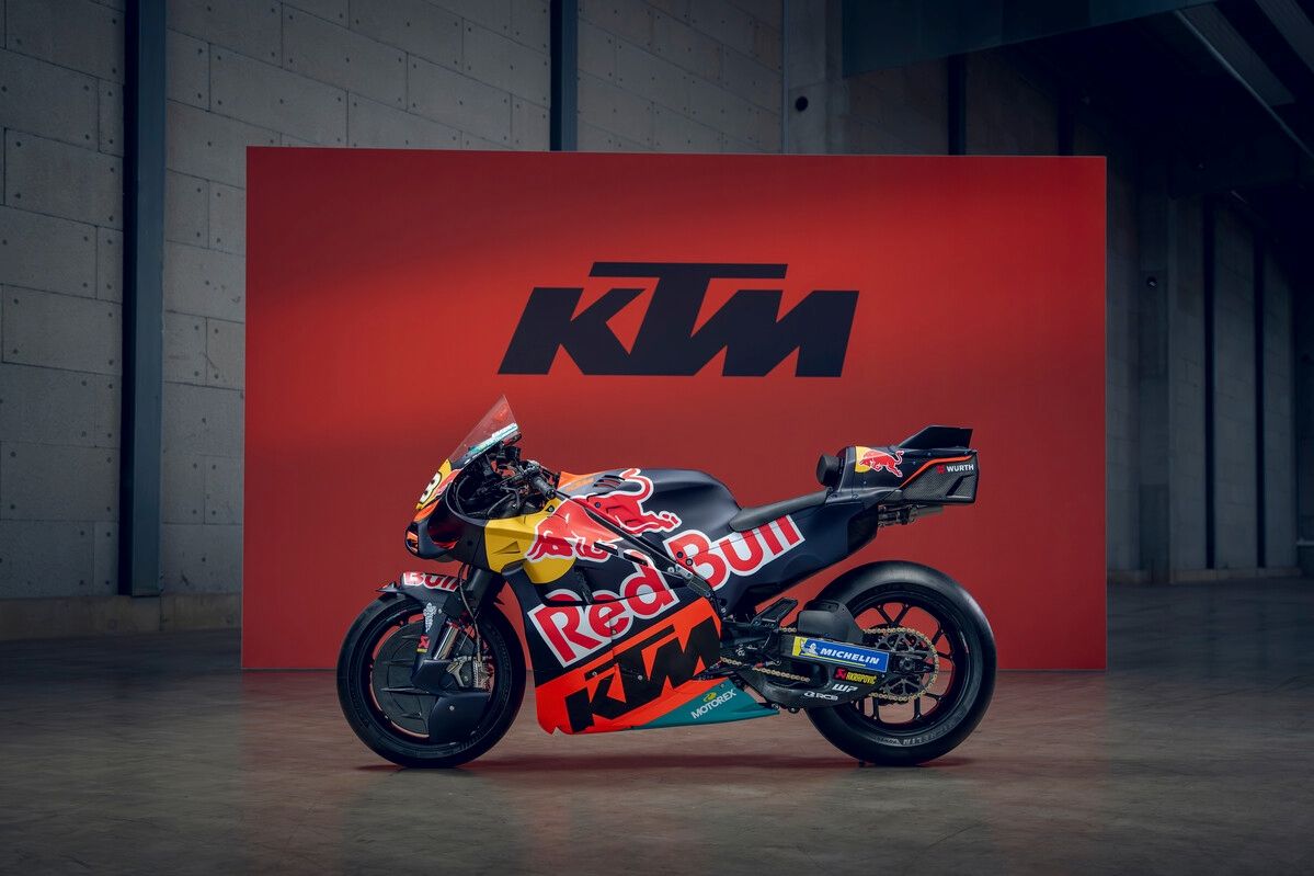 KTM RC16 Red Bull Factory Racing MotoGP 2026 Pedro Acosta Brad Binder 15