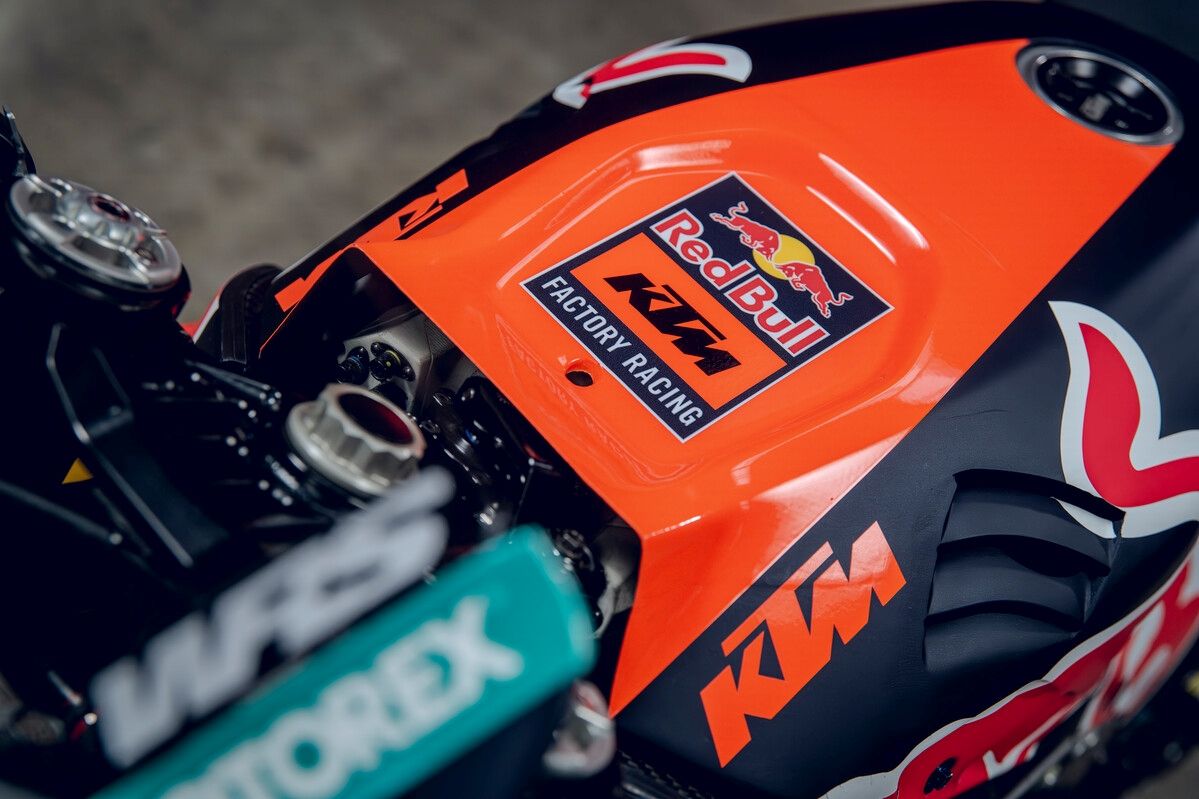 KTM RC16 Red Bull Factory Racing MotoGP 2026 Pedro Acosta Brad Binder 33