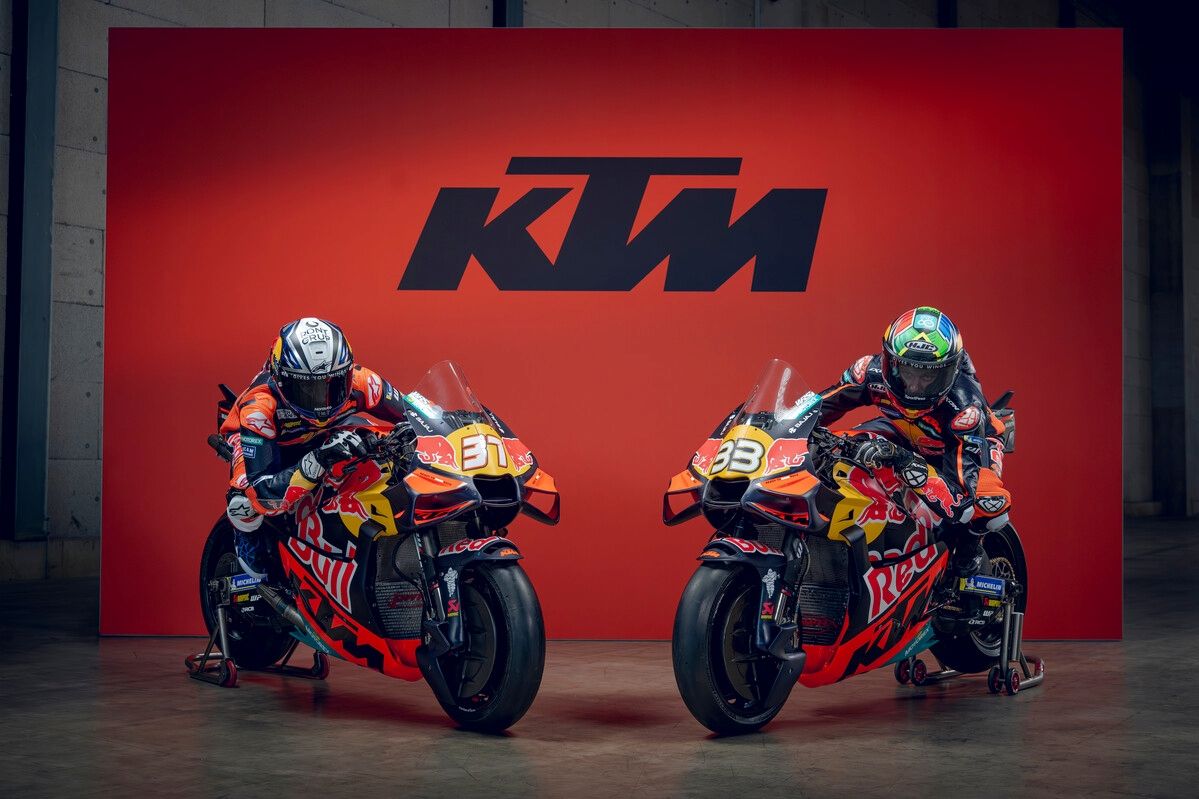 KTM RC16 Red Bull Factory Racing MotoGP 2026 Pedro Acosta Brad Binder 48