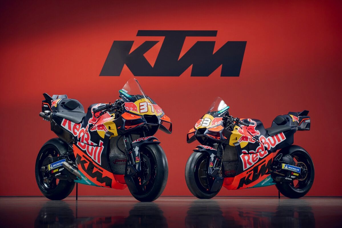 KTM RC16 Red Bull Factory Racing MotoGP 2026 Pedro Acosta Brad Binder 49