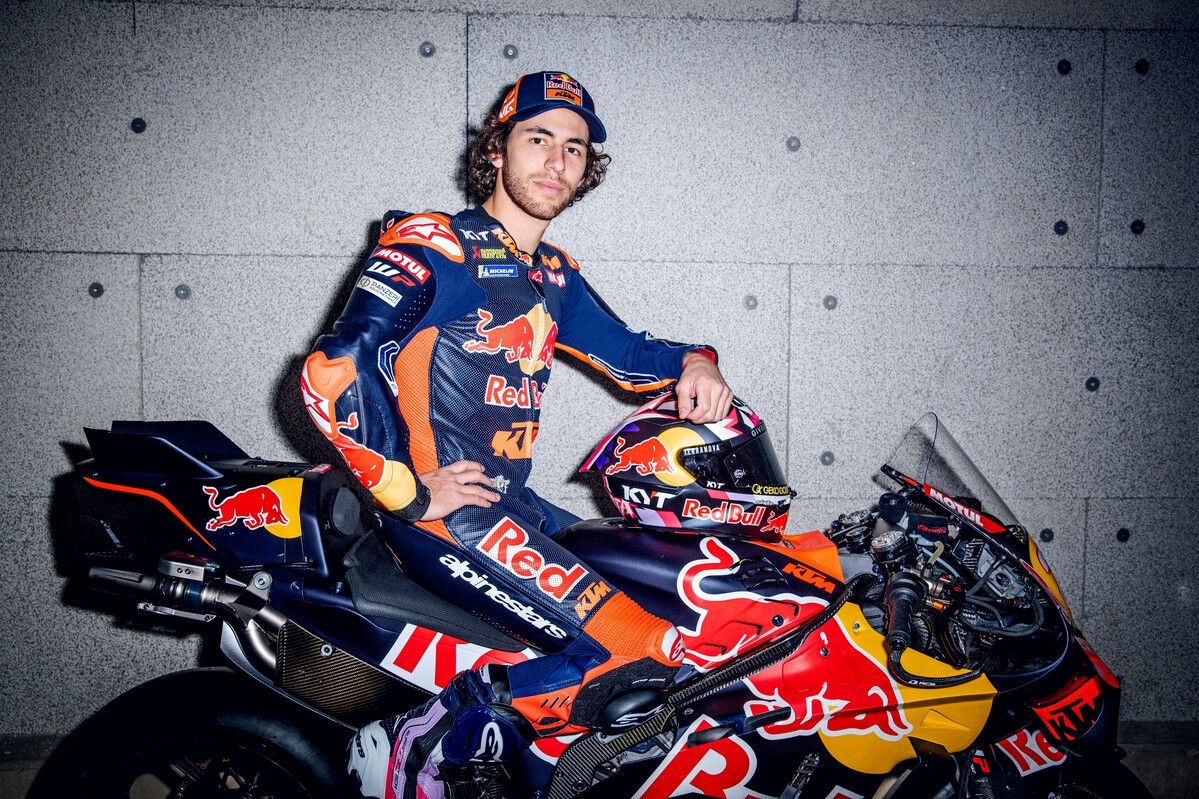 KTM RC16 Red Bull Tech3 MotoGP 2026 Enea Bastianini Maverick Viñales 06