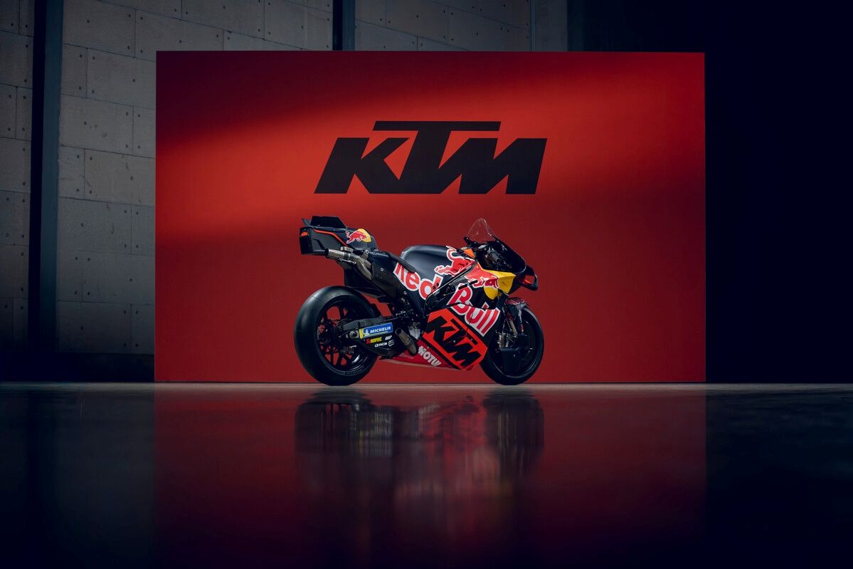 KTM RC16 Red Bull Tech3 MotoGP 2026 Enea Bastianini Maverick Viñales 08