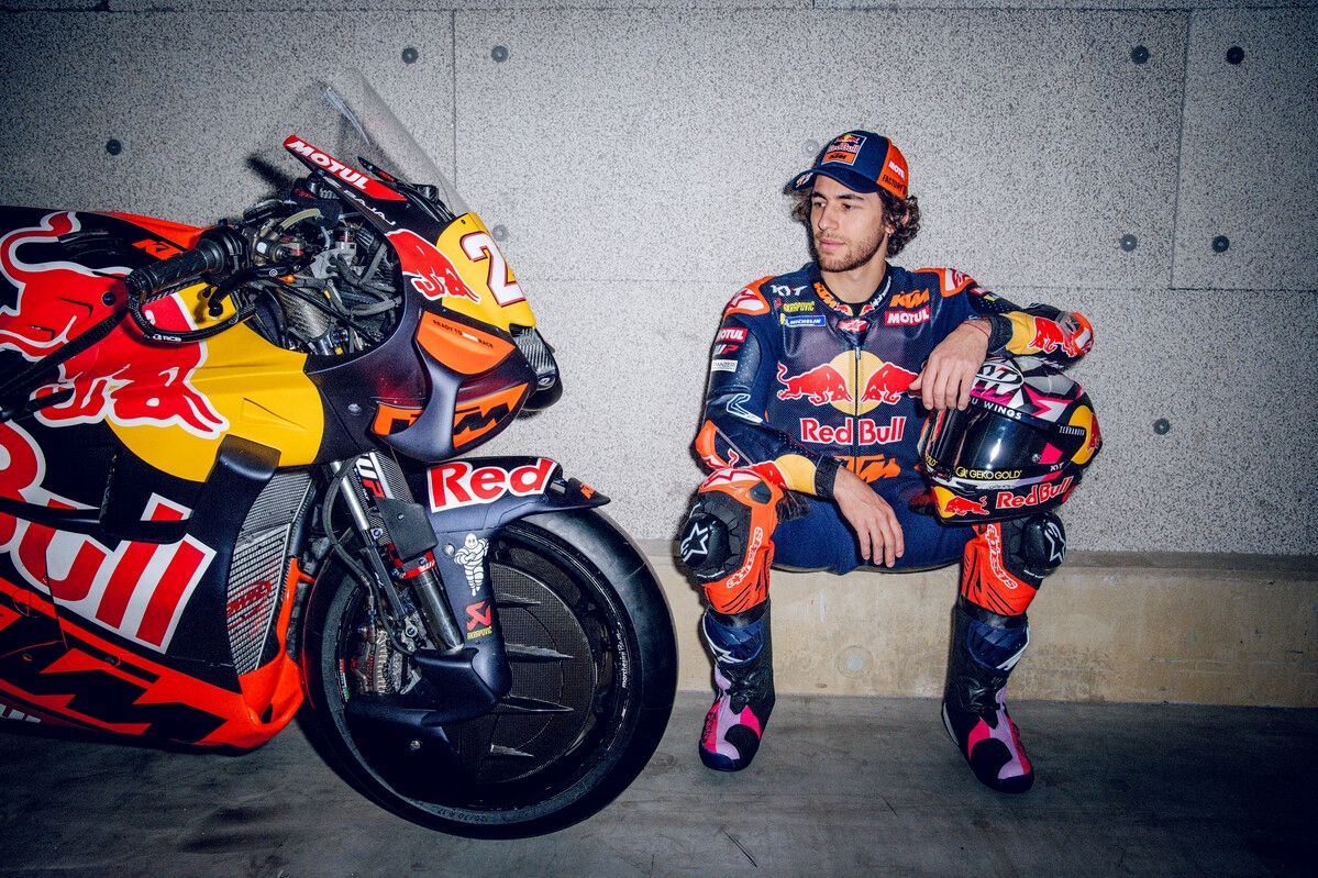 KTM RC16 Red Bull Tech3 MotoGP 2026 Enea Bastianini Maverick Viñales 12