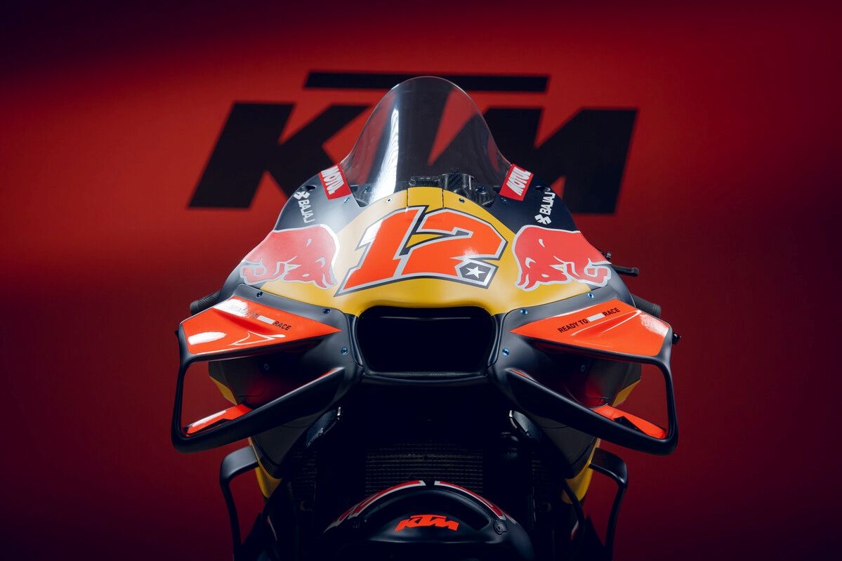 KTM RC16 Red Bull Tech3 MotoGP 2026 Enea Bastianini Maverick Viñales 20