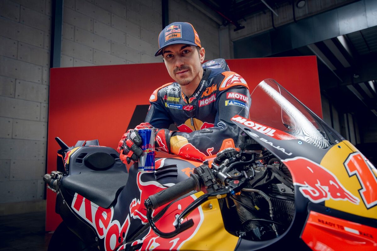 KTM RC16 Red Bull Tech3 MotoGP 2026 Enea Bastianini Maverick Viñales 38
