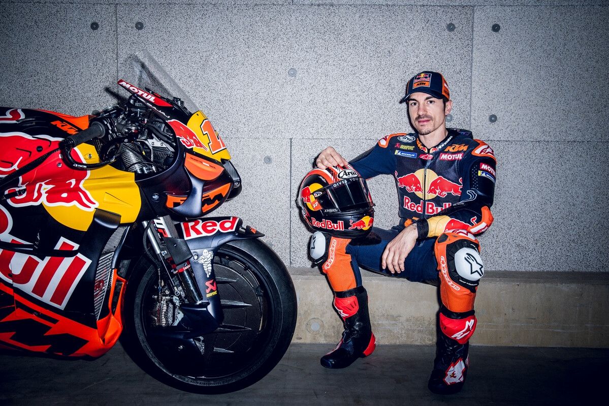 KTM RC16 Red Bull Tech3 MotoGP 2026 Enea Bastianini Maverick Viñales 46