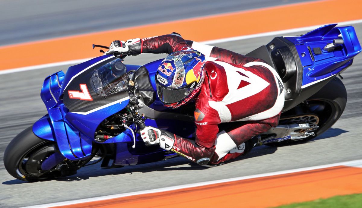 Toprak Razgatlioglu volverá a subirse a la Yamaha que pilotará en MotoGP 2026 dentro del Pramac