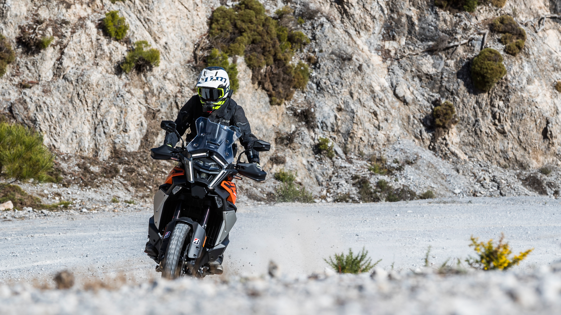 KTM 1390 Super Adventure S 2026 Accion (3)