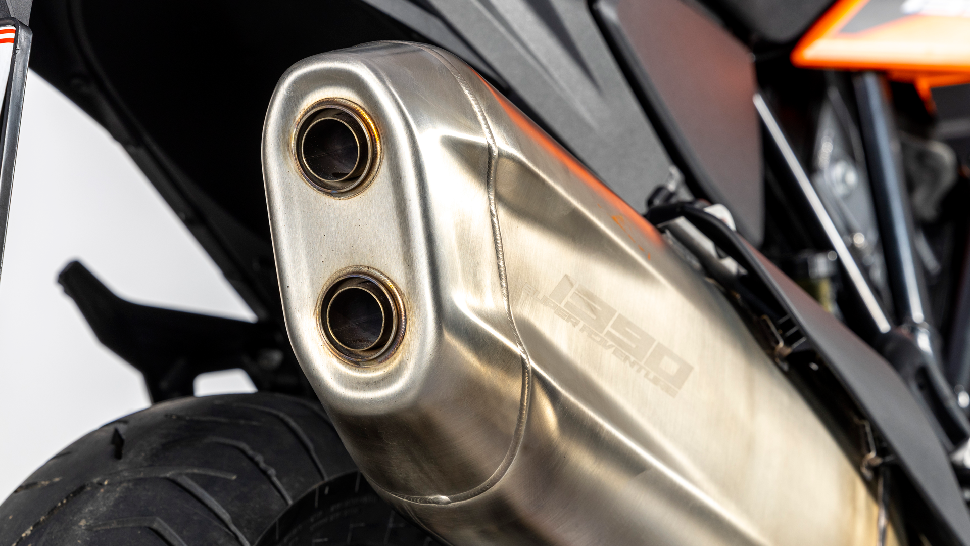 KTM 1390 SUPER ADVENTURE S EVO Detall 011