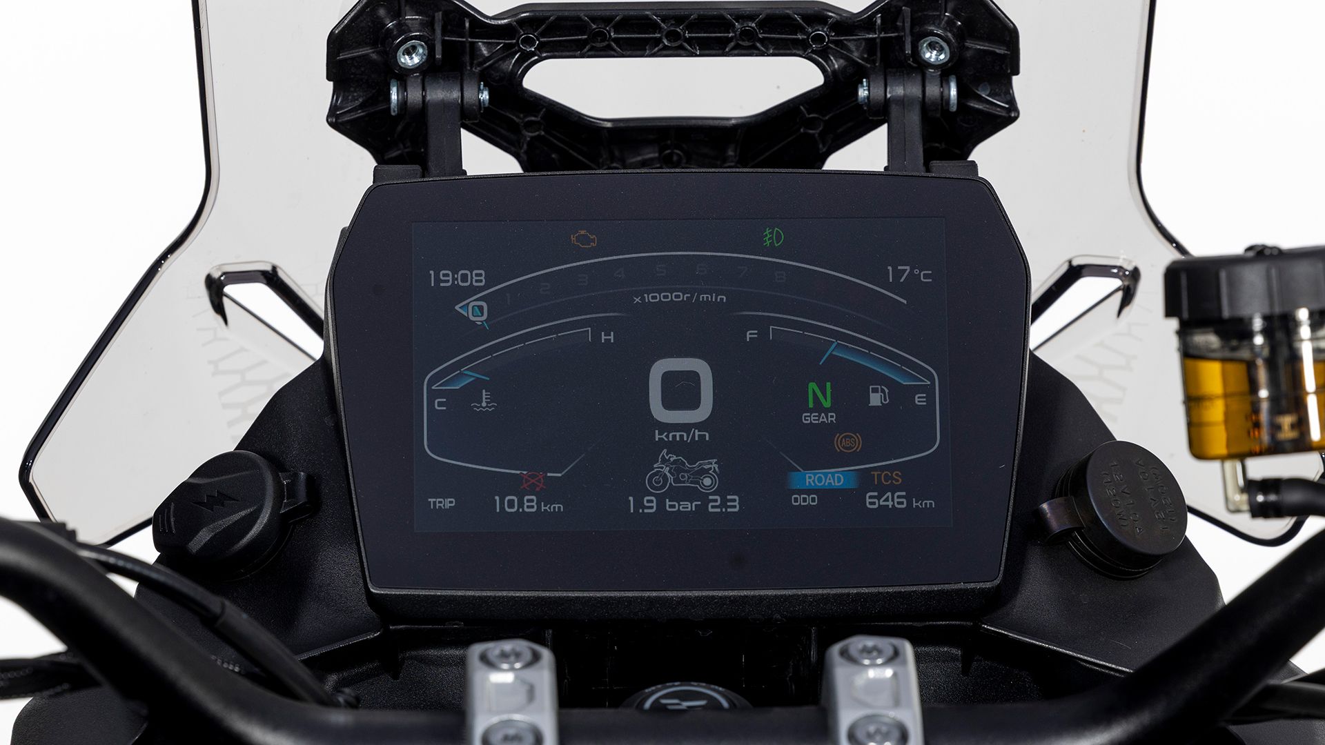 VOGE 900 DSX Detall 024