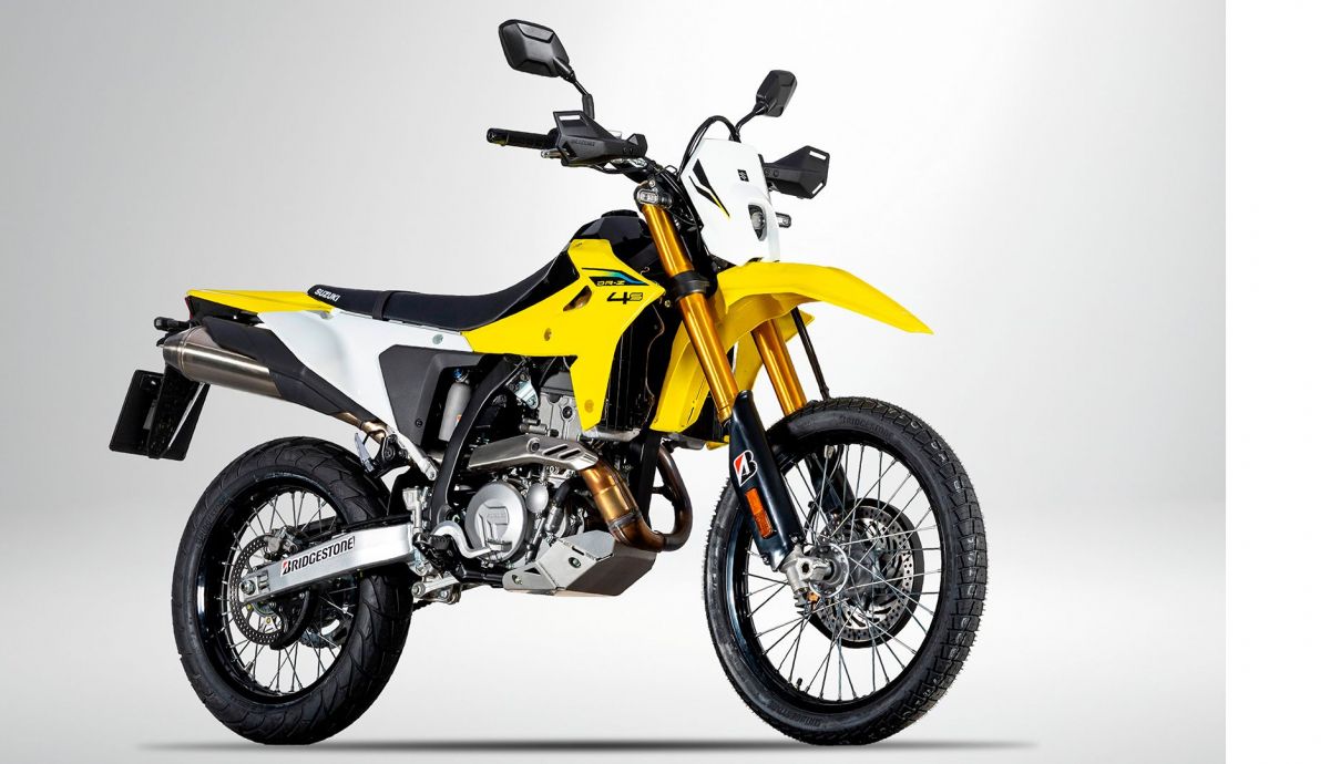 Suzuki DR Z4S Estudio