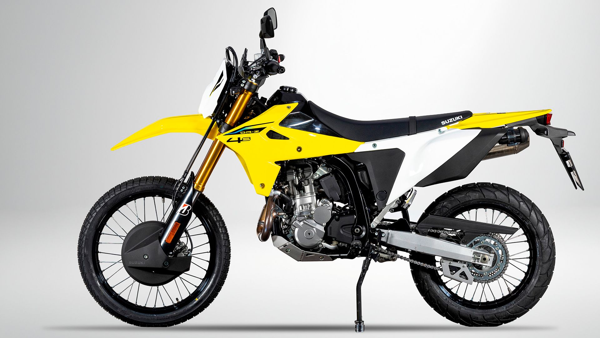 Suzuki DR Z4S Estudio