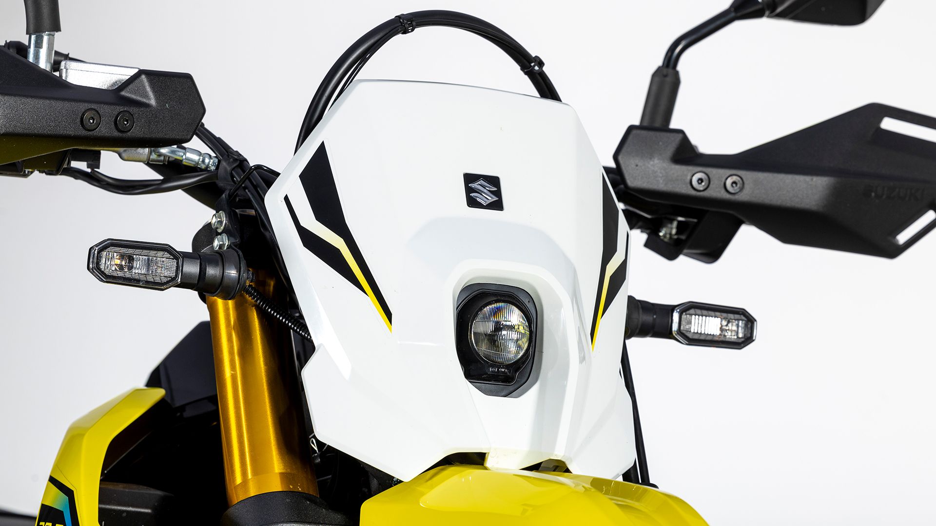 Suzuki DR Z4S Detalles