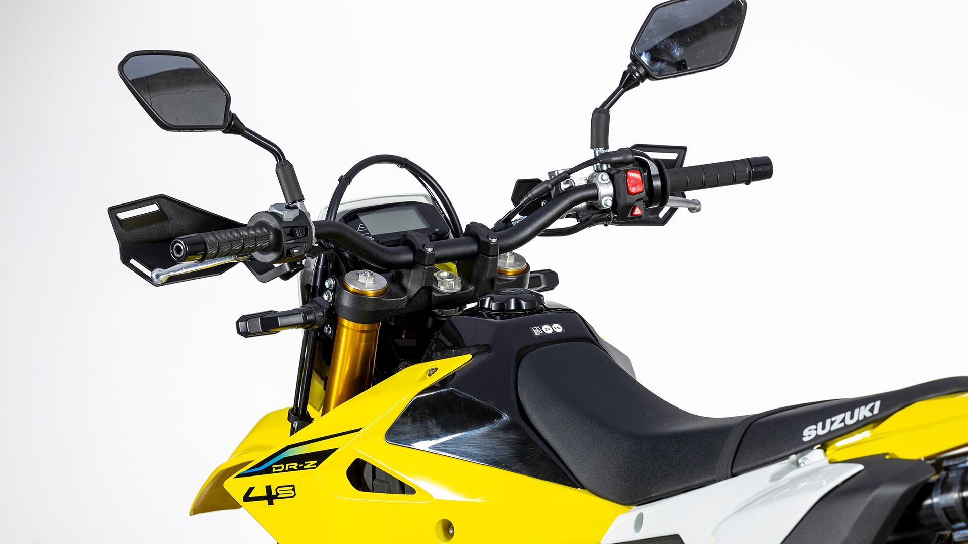 Suzuki DR Z4S Detalles