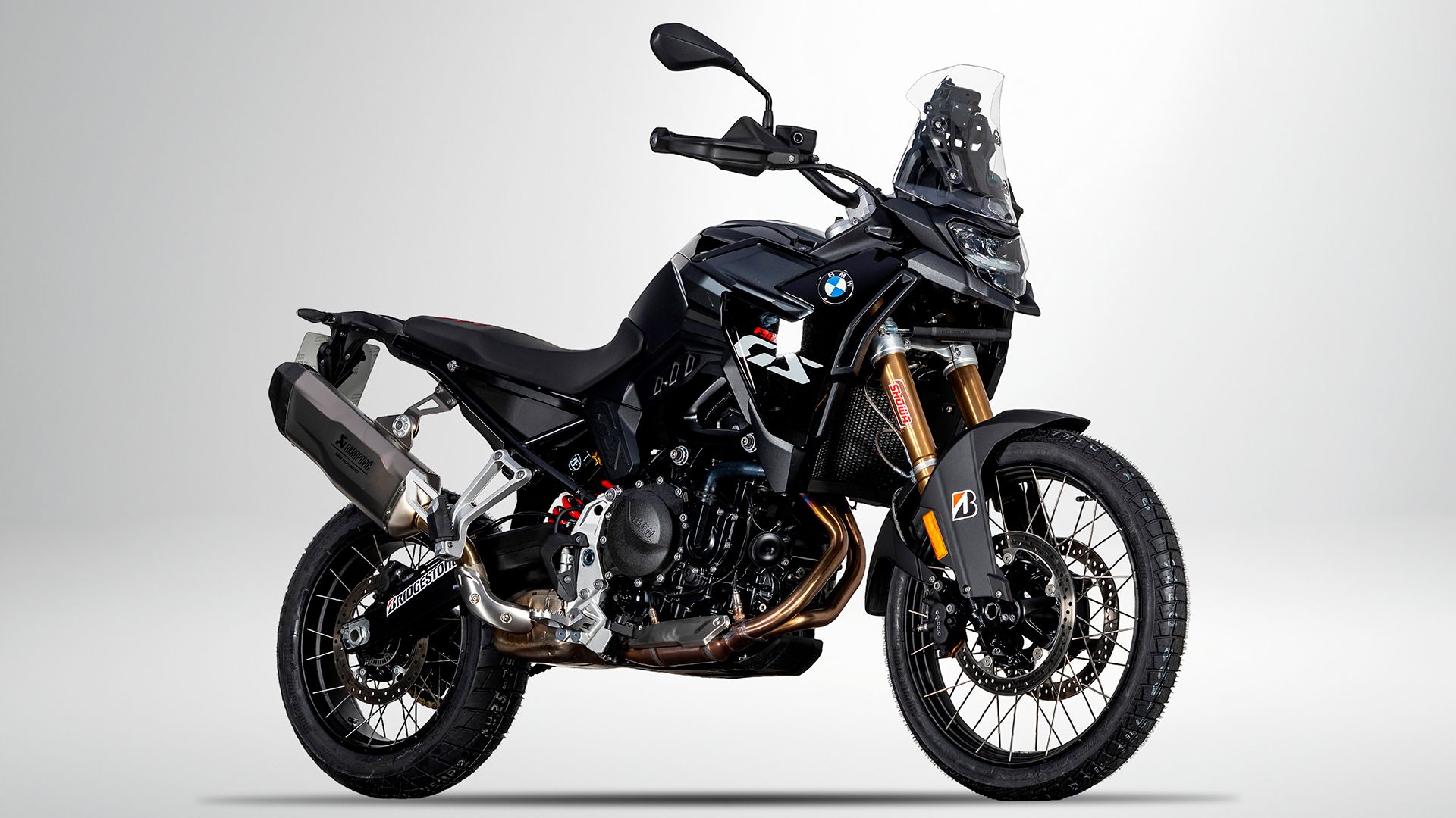 BMW F 900 GS Estudio