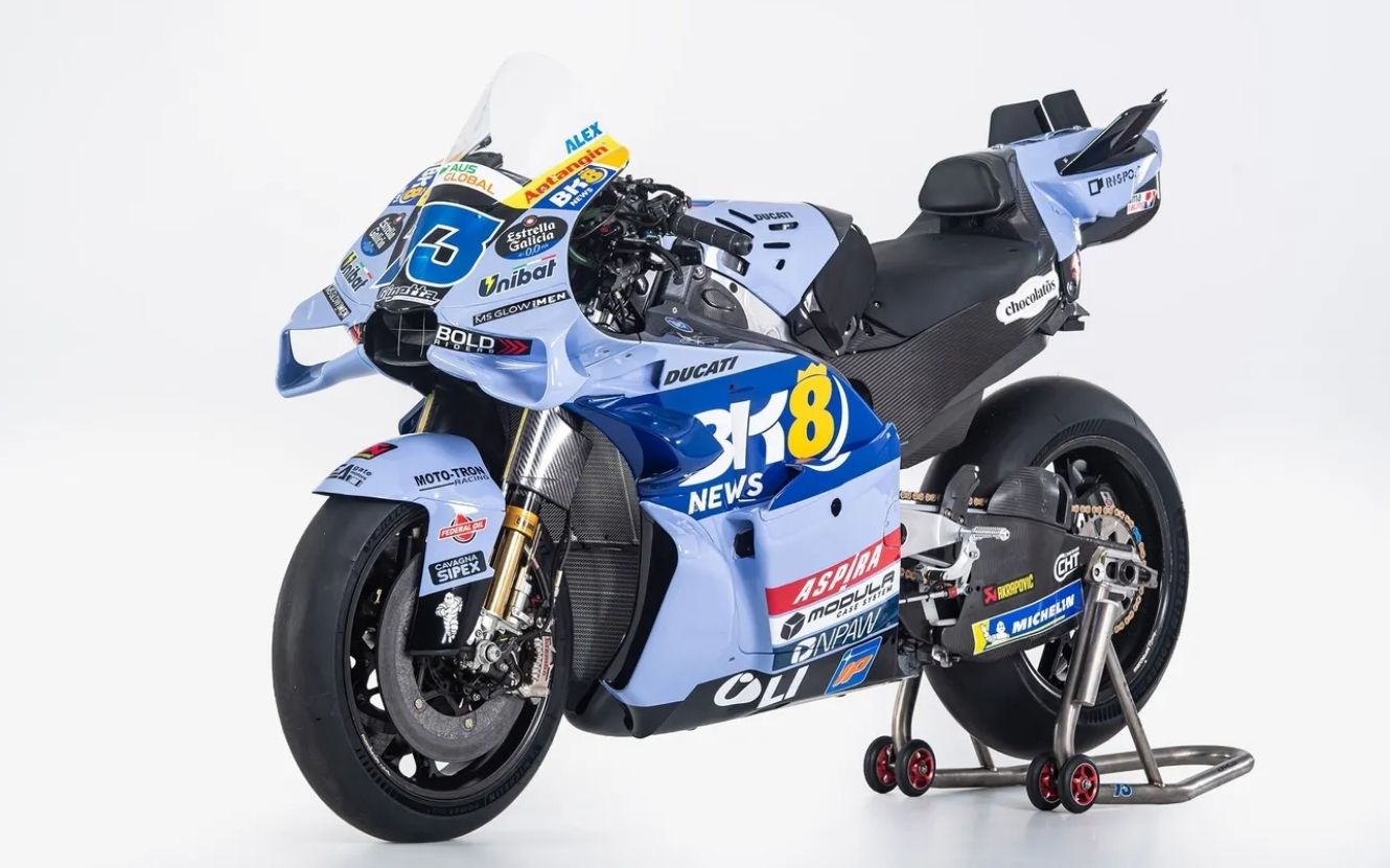 Ducati Desmosedici GP26 GP25 Gresini Racing MotoGP 2026 Álex Márquez Fermín Aldeguer 02