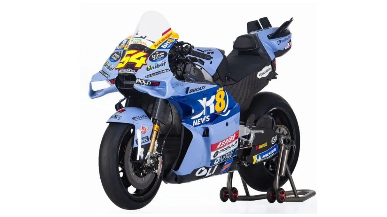Ducati Desmosedici GP26 GP25 Gresini Racing MotoGP 2026 Álex Márquez Fermín Aldeguer 10